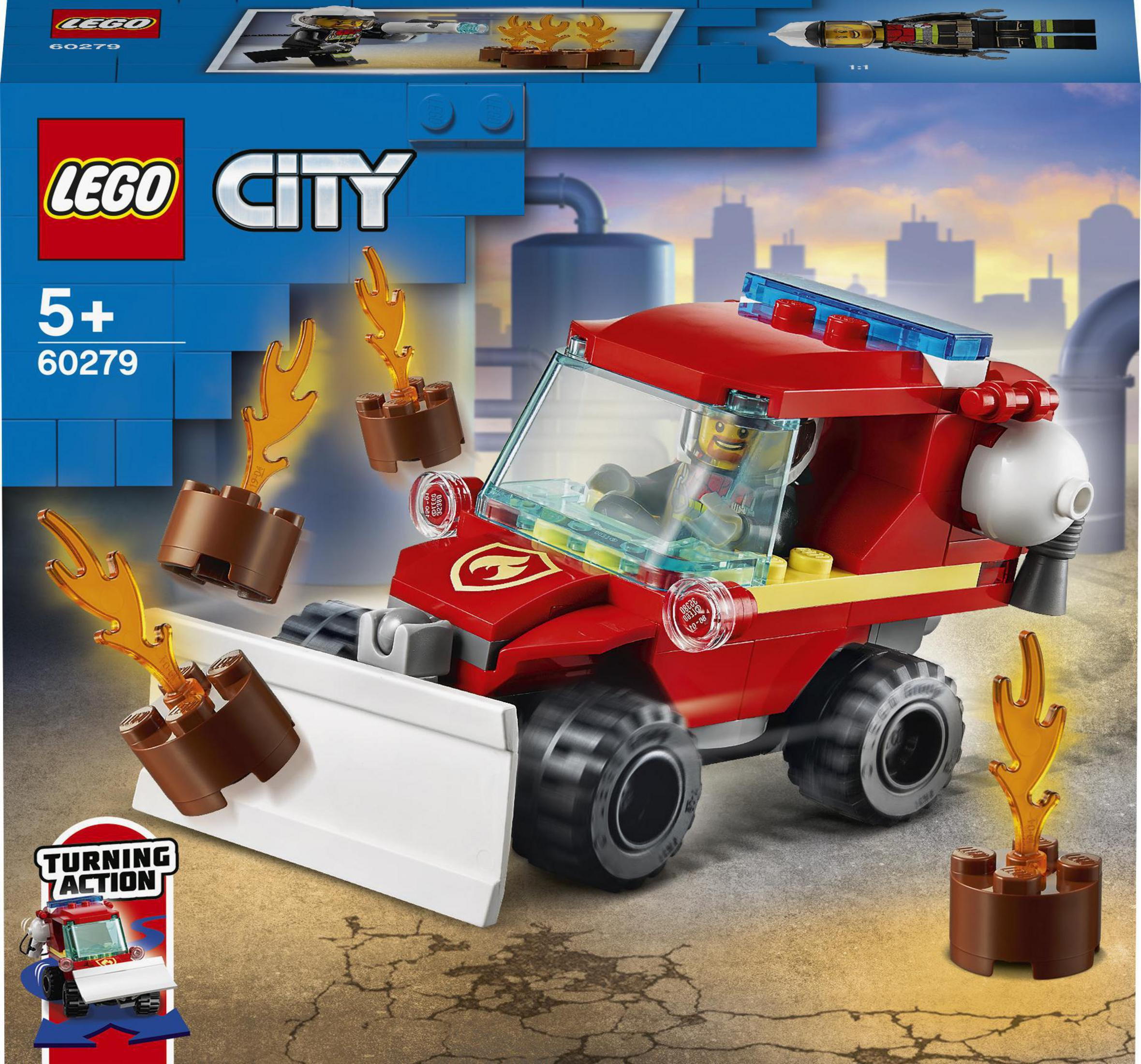 LEGO City Feuerwehrauto-Set. Ein roter Truck mit Feuerwehrmann, Flammen und Schneeschaufel.