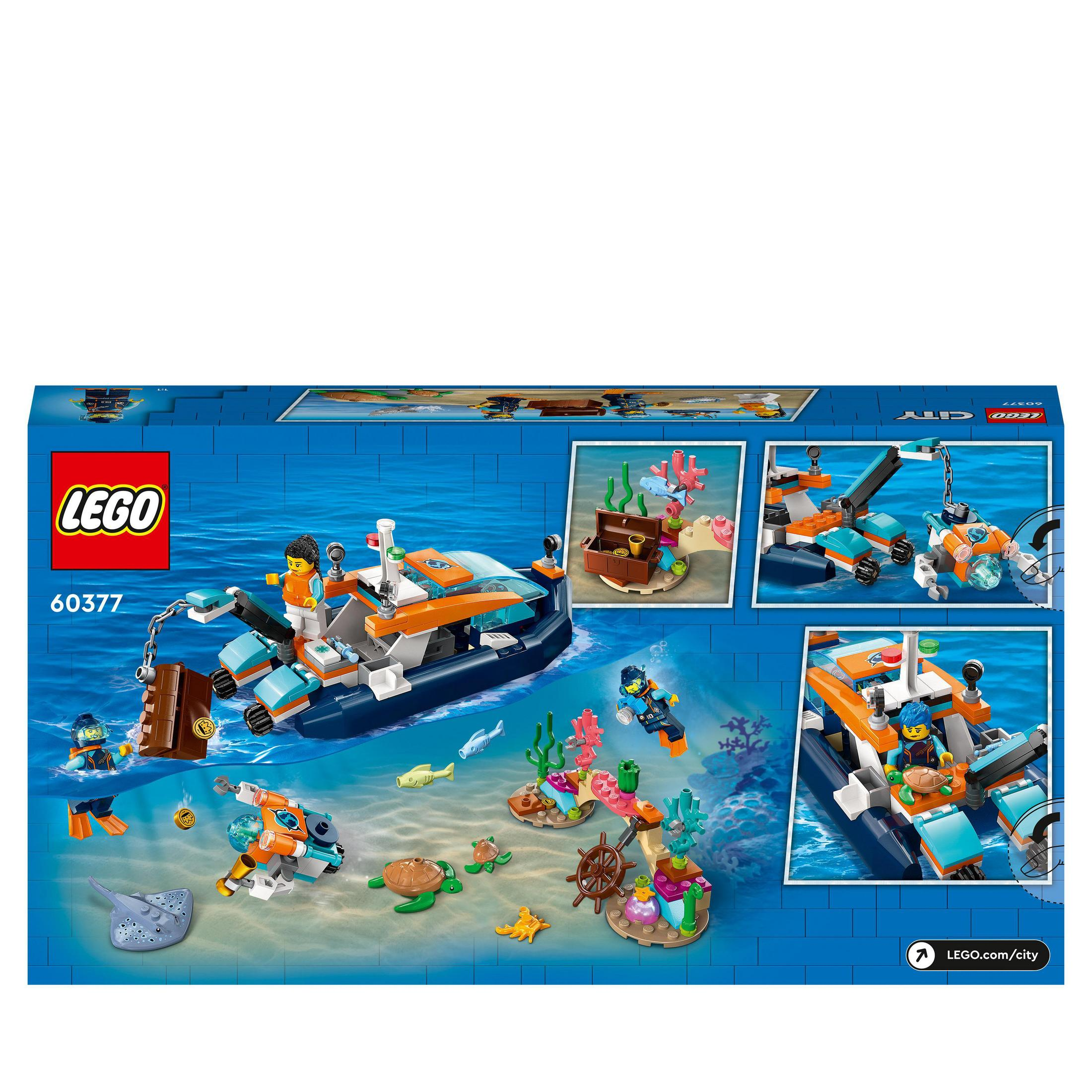 Scatola Lego che mostra barca, subacquei, vita marina e scena subacquea con forziere, coralli e personaggi.