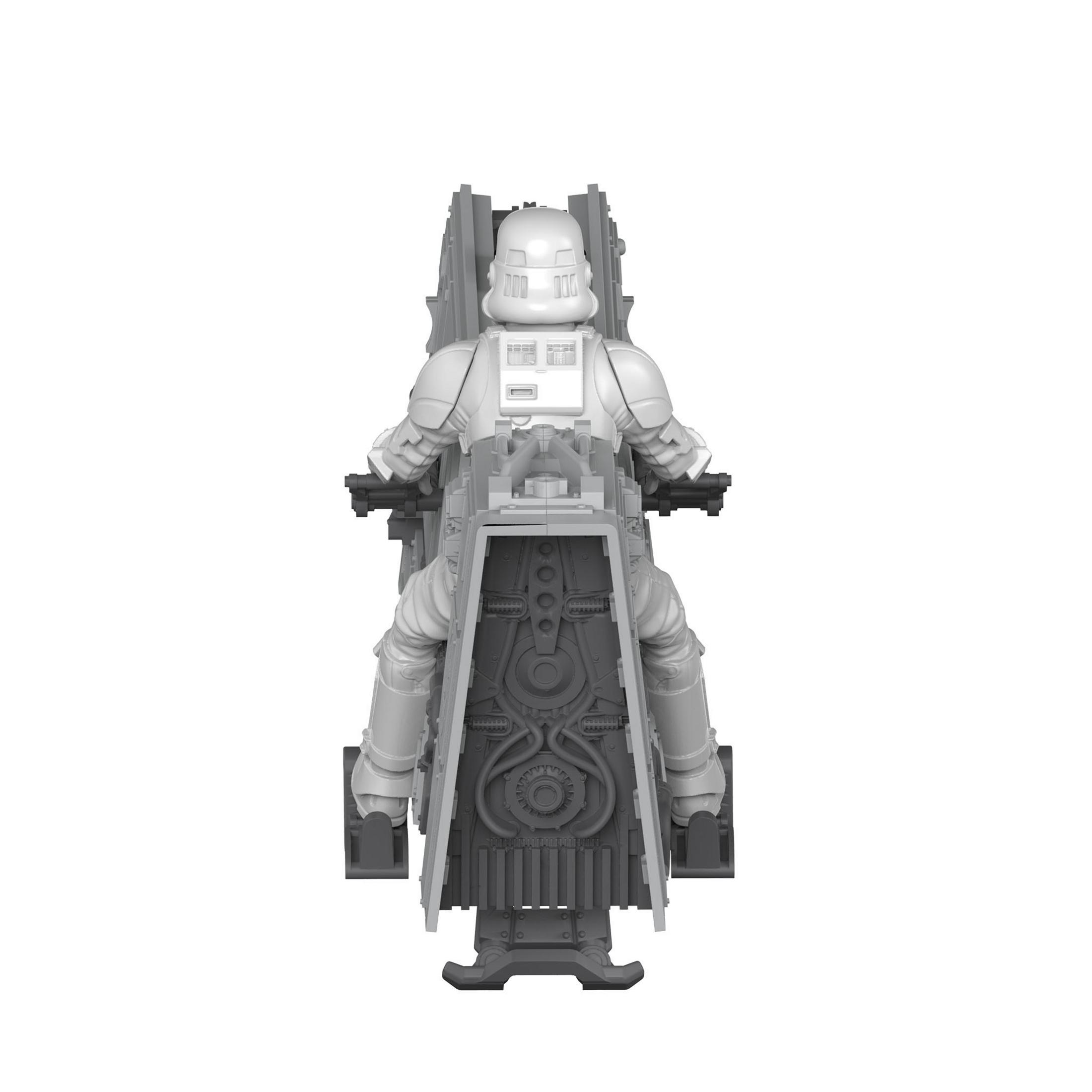 Ein Star Wars Stormtrooper auf einem Speeder Bike aus der Rückansicht, vor weißem Hintergrund.