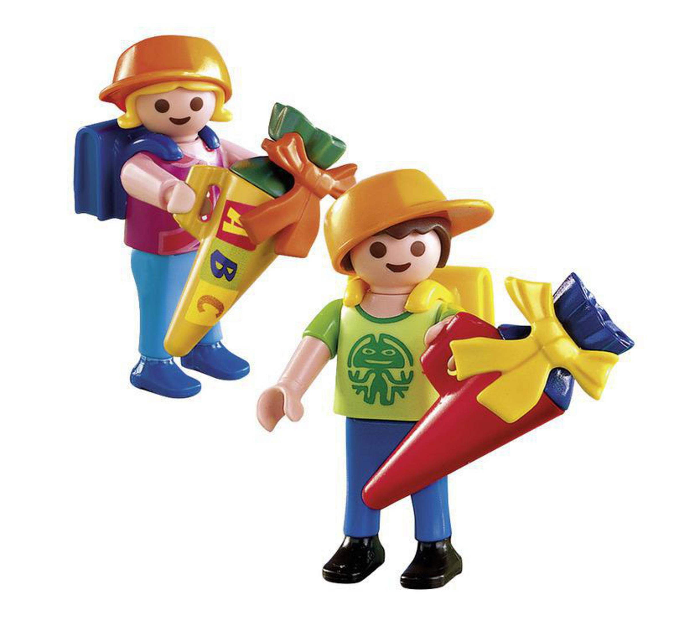 Zwei Playmobil-Figuren, Kinder mit Rucksäcken und Schultüten, auf weißem Hintergrund.