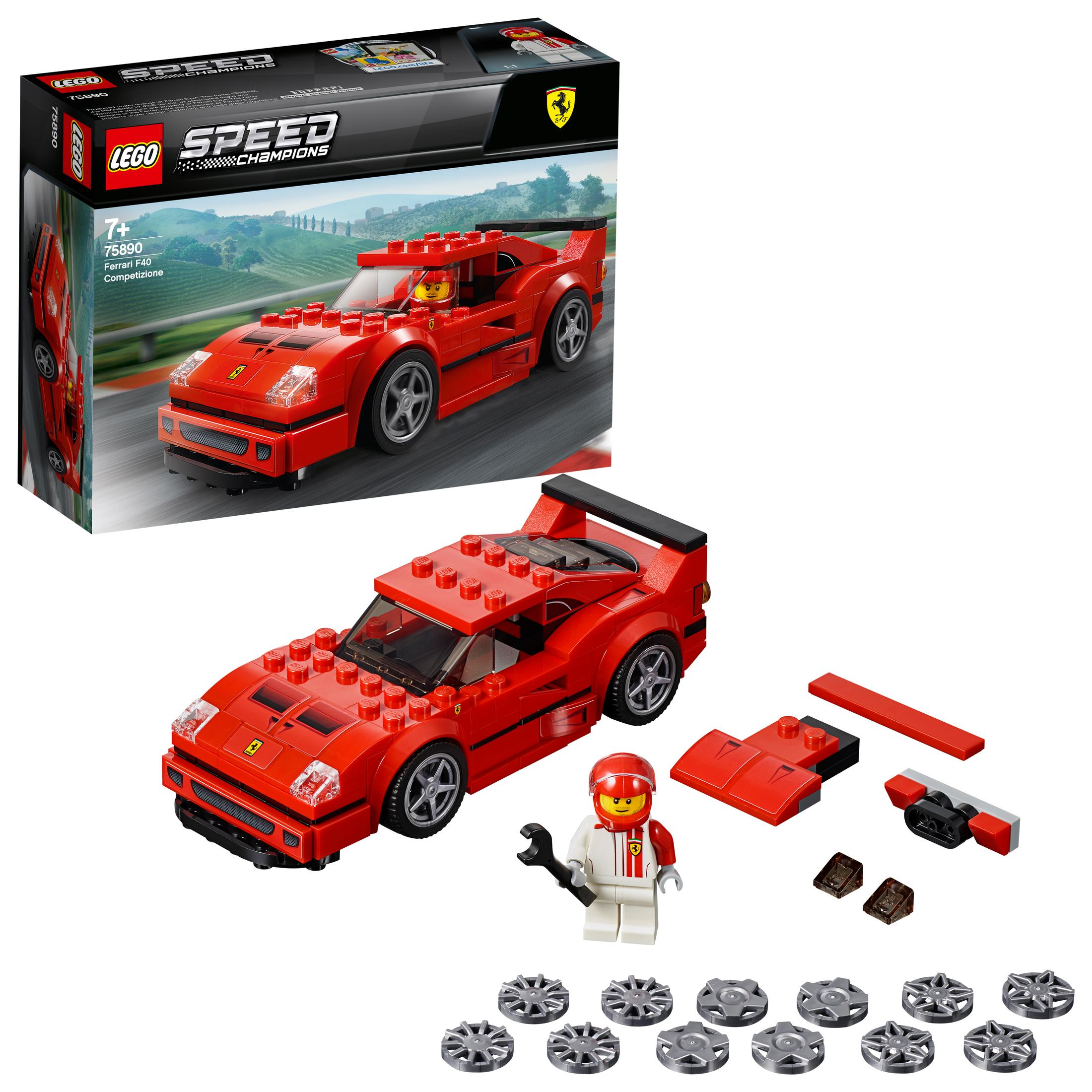 Zestaw Lego Speed Champions z czerwonym samochodem wyścigowym Ferrari, z minifigurką i dodatkowymi elementami.