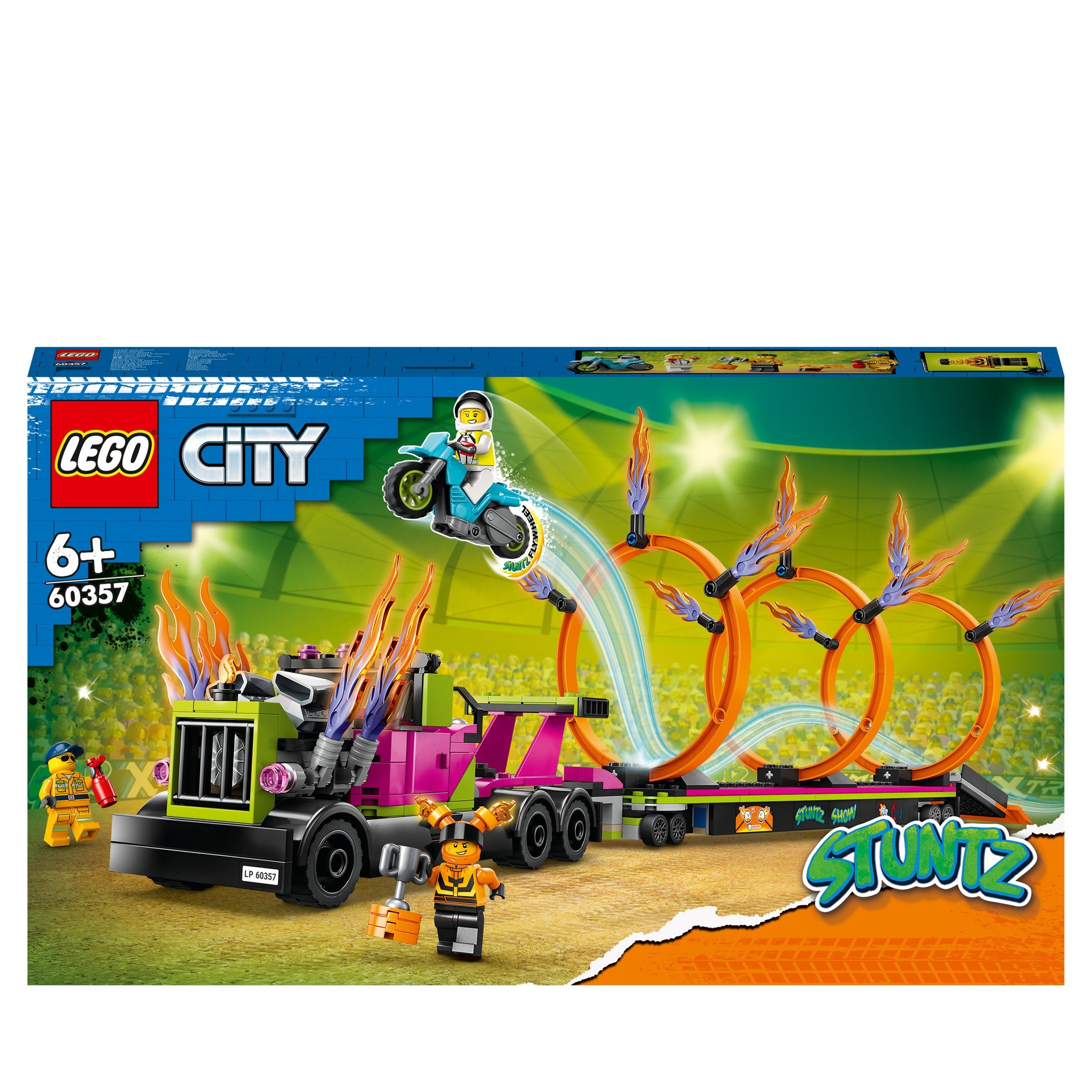 Set Lego City Stuntz con camion, moto e rampe acrobatiche. Le figure eseguono acrobazie.