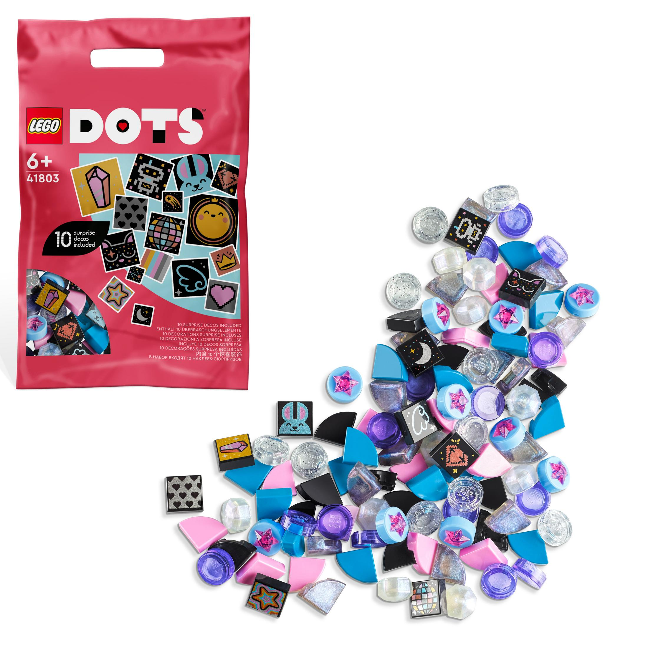 Zestaw Lego Dots z różnymi kolorowymi płytkami i torbą z logo Lego Dots.