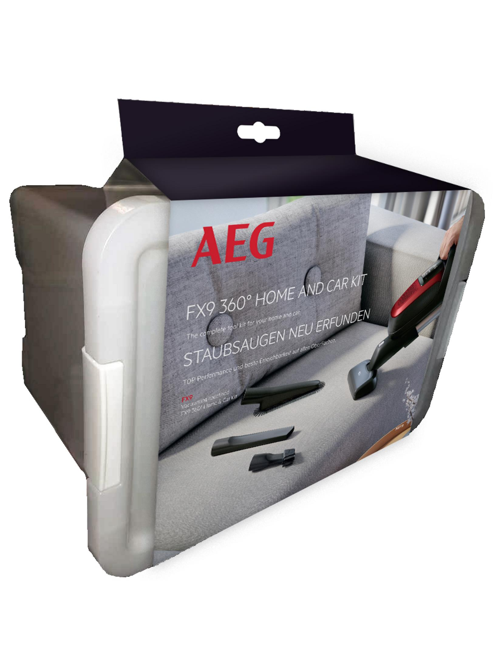 Pudełko AEG FX9 360° Home and Car Kit. Pudełko przedstawia odkurzacz na sofie i akcesoria.