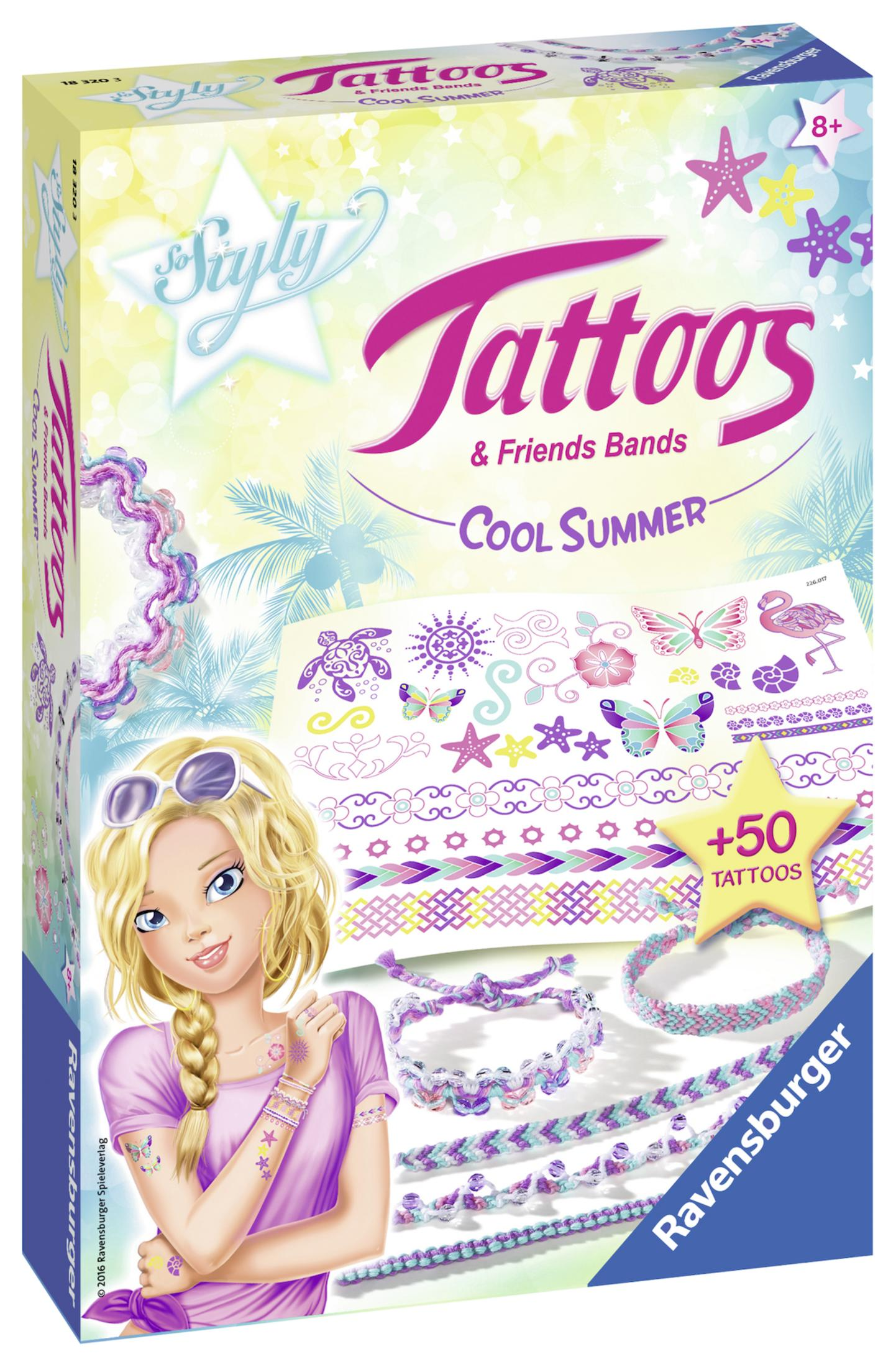 Eine Box für ein Mädchen mit blondem Pferdeschwanz. Es ist ein Tattoo- und Freundschaftsband-Kit.