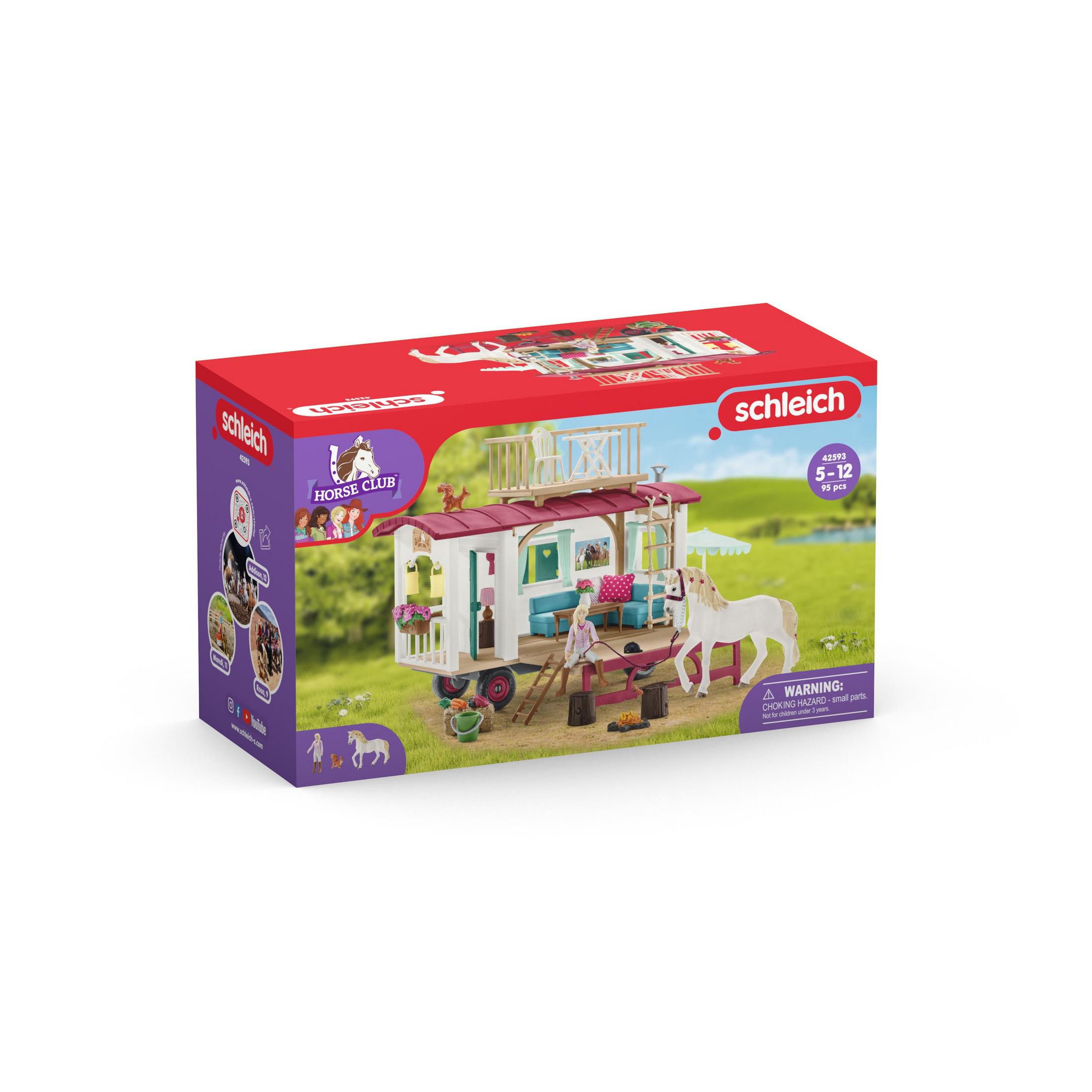 Box-Art für ein Schleich Horse Club-Spielset. Es zeigt einen Pferdeanhänger mit Figuren und einem weißen Pferd.