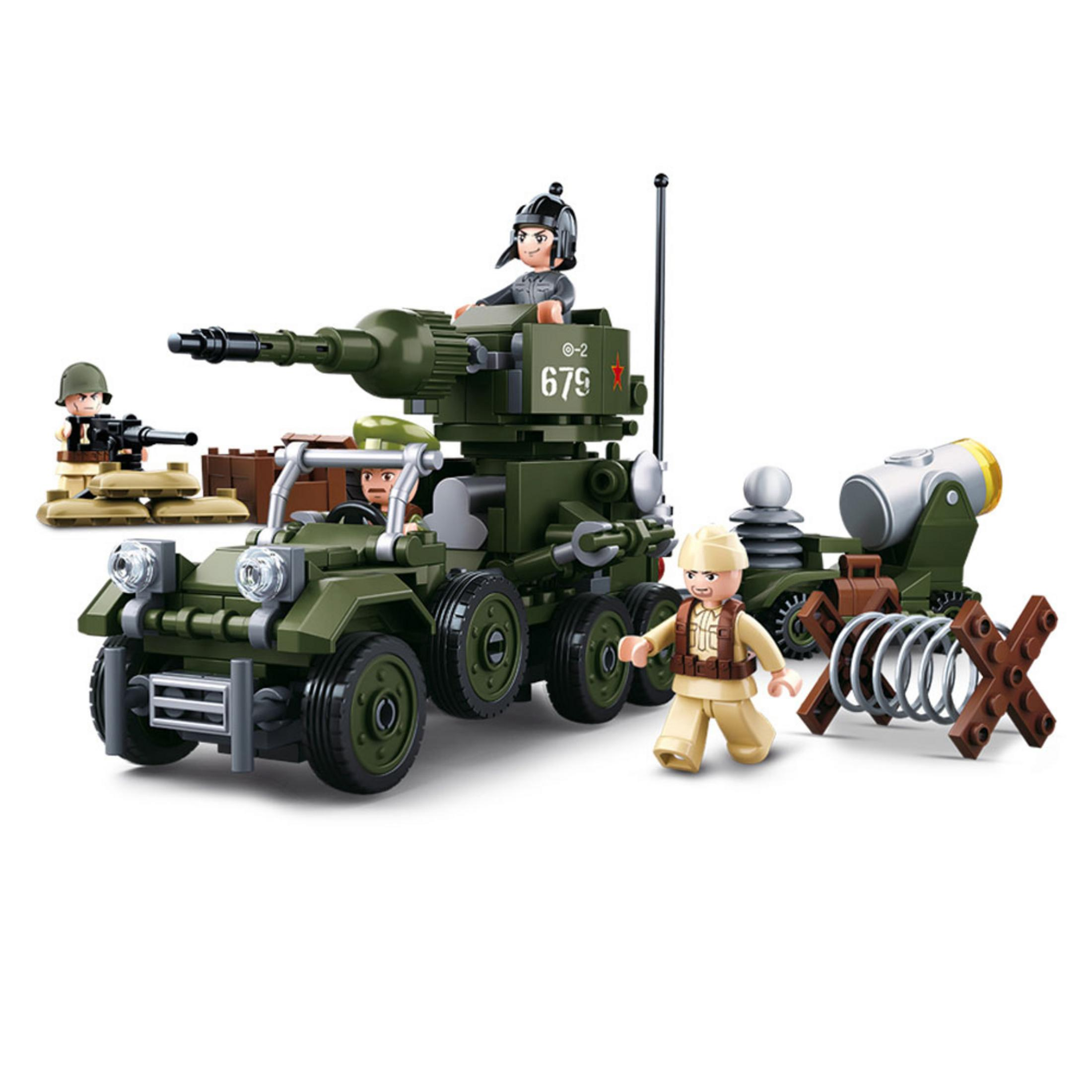 Ein militärisches Spielzeugset mit grünen Fahrzeugen und Soldaten. Enthält einen Panzer, einen Jeep und Figuren, auf weißem Grund.