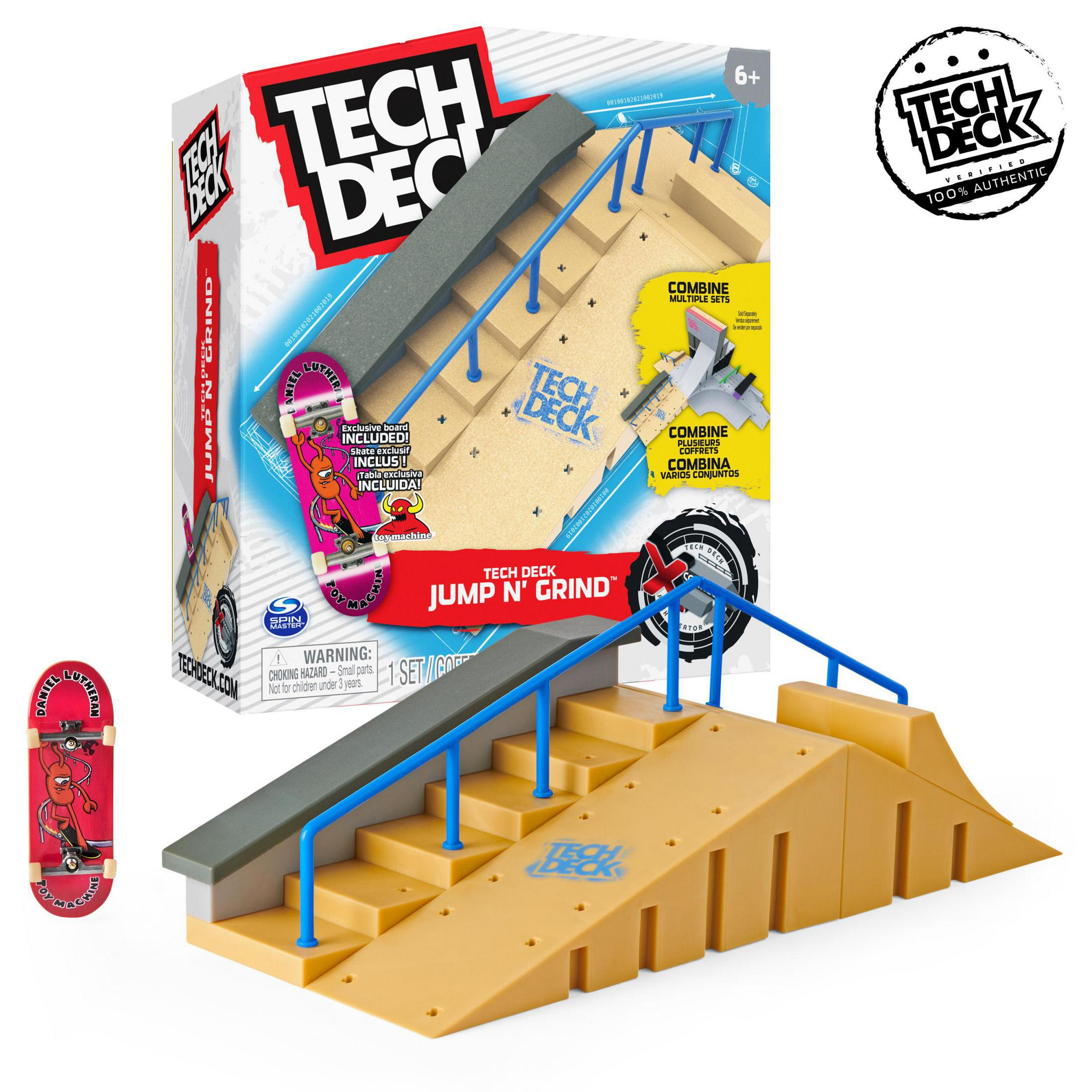 Un juego Tech Deck Jump N' Grind con una patineta y caja en el fondo.