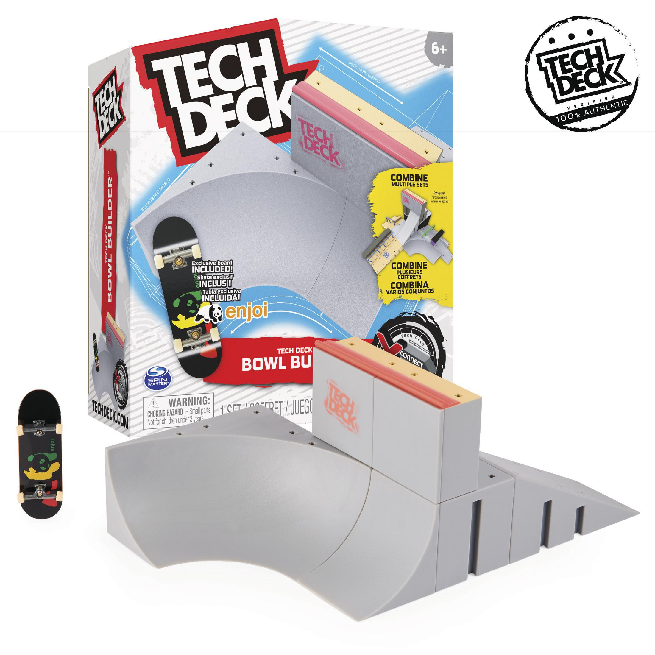 Un juego de juguetes Tech Deck, que incluye una rampa, monopatín y embalaje con instrucciones.