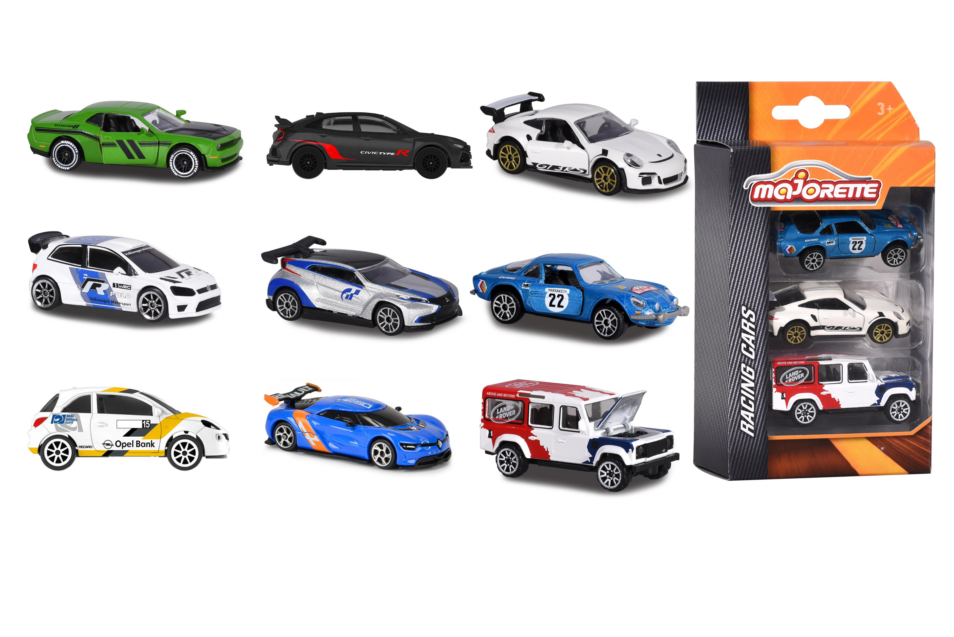 Spielzeugautos verschiedener Modelle in einer Box, auf weißem Hintergrund.