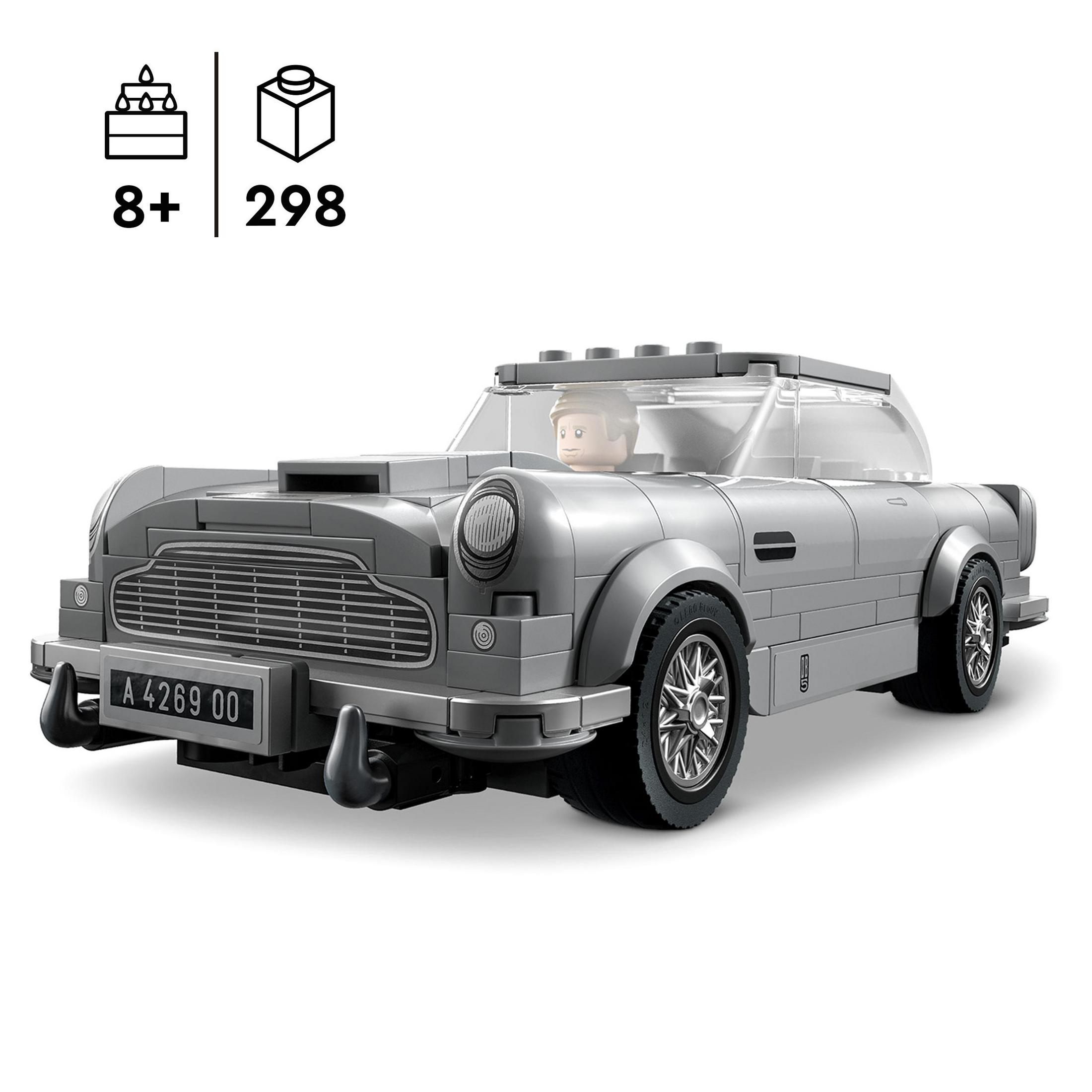 Ein graues Lego-Auto mit Fahrer auf weißem Untergrund. Zahlen 8+ und 298 sind sichtbar.