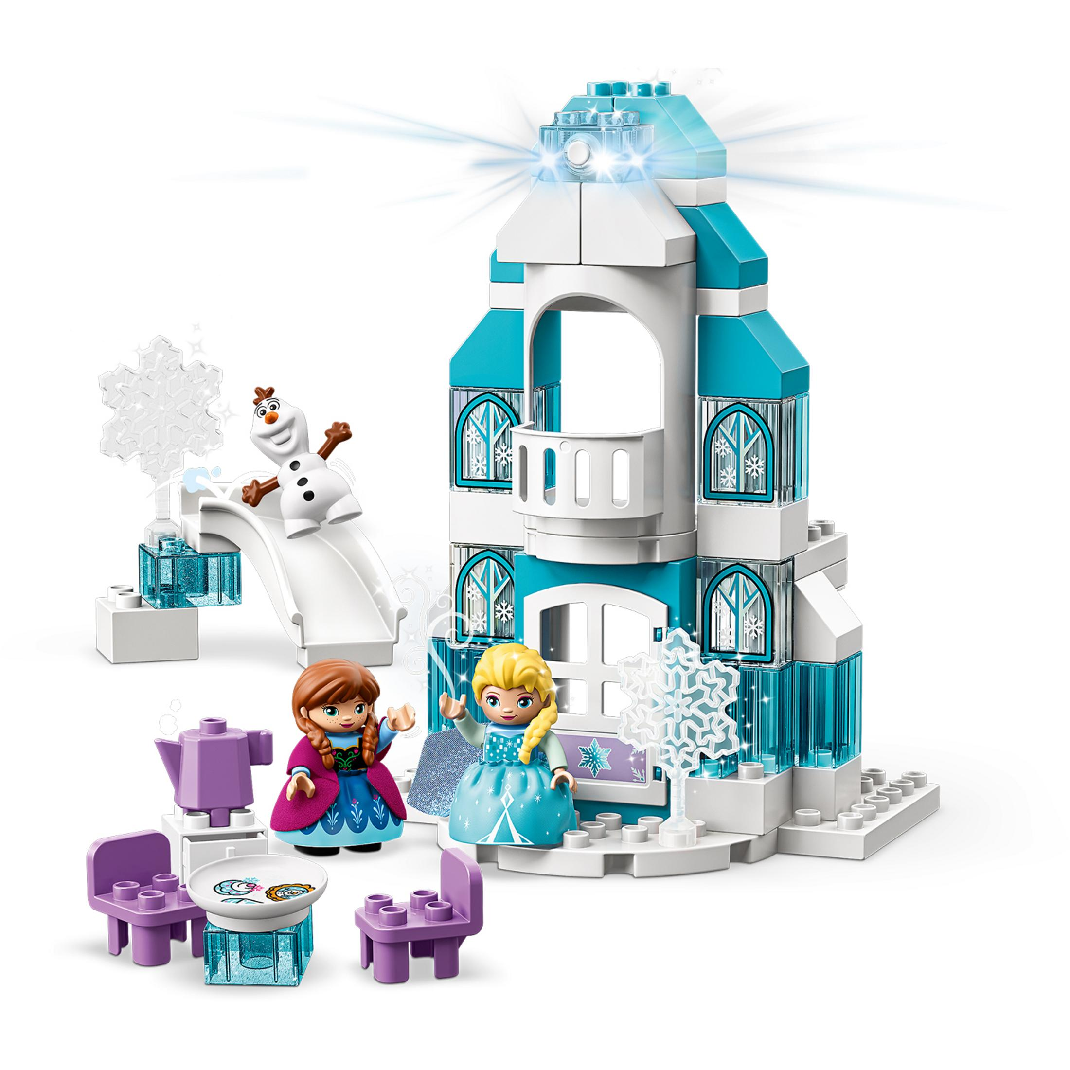 Lego-Set: blaues und weißes Schloss mit Elsa, Anna und Olaf, mit Möbeln.