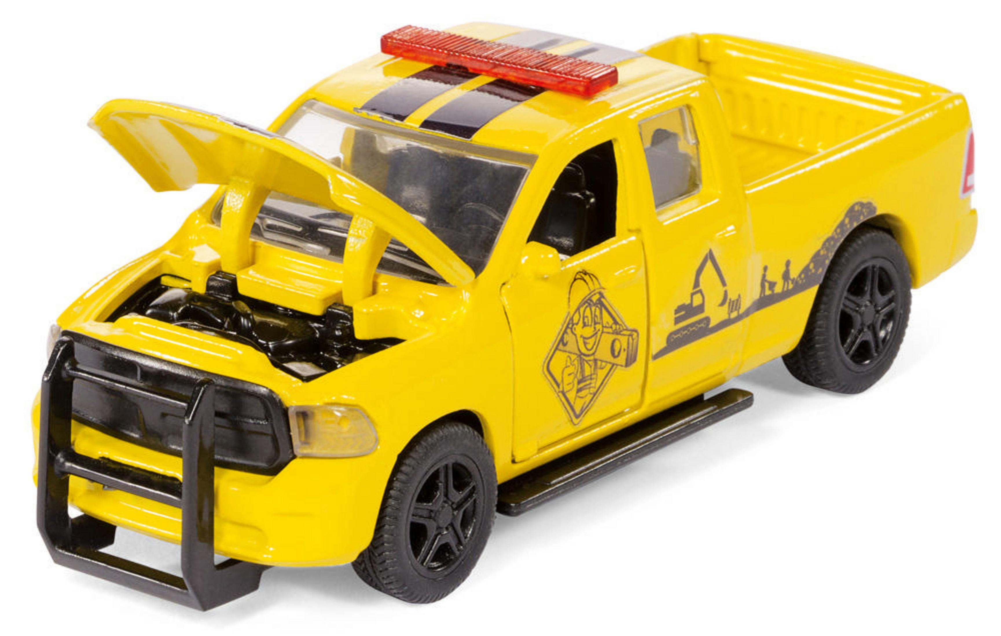 Gelber Spielzeug-LKW mit offener Motorhaube. Er hat schwarze Streifen und ein Baustellenlogo.