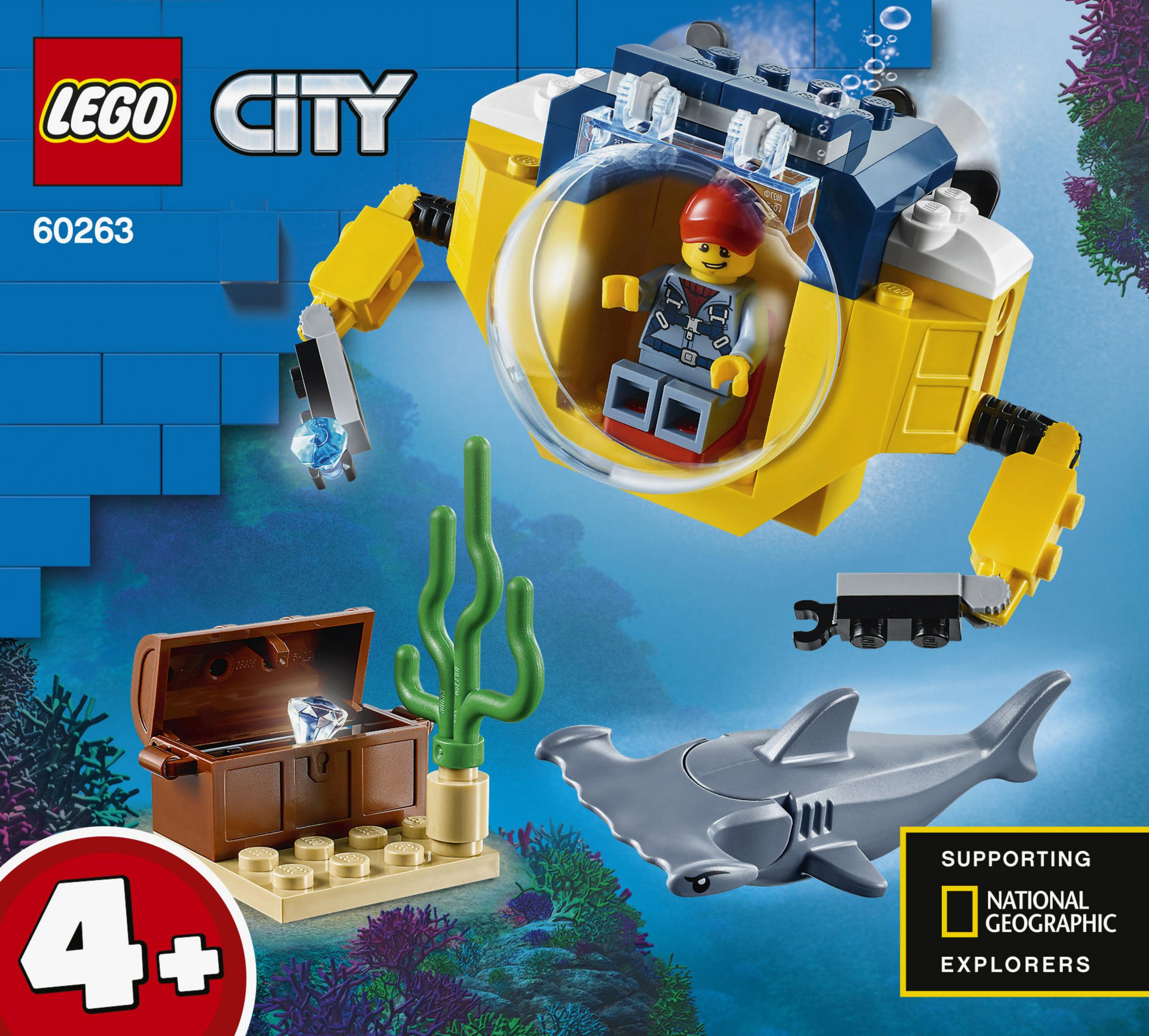 LEGO City Set: Ein gelbes U-Boot mit Taucher, eine Schatztruhe, Kaktus und ein Hai.
