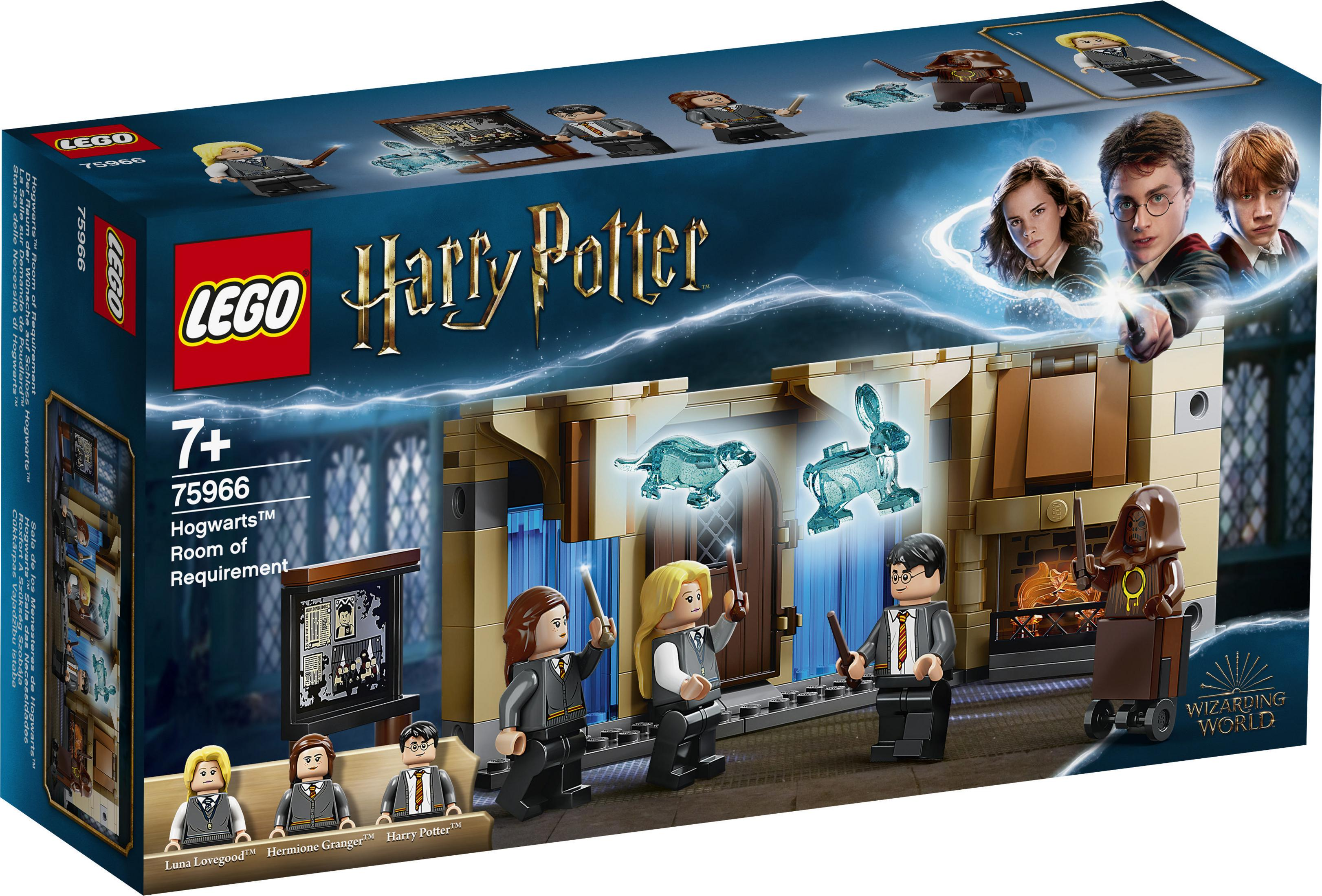 Set Lego Harry Potter con personaggi, costruzioni e componenti che rappresentano un'aula.