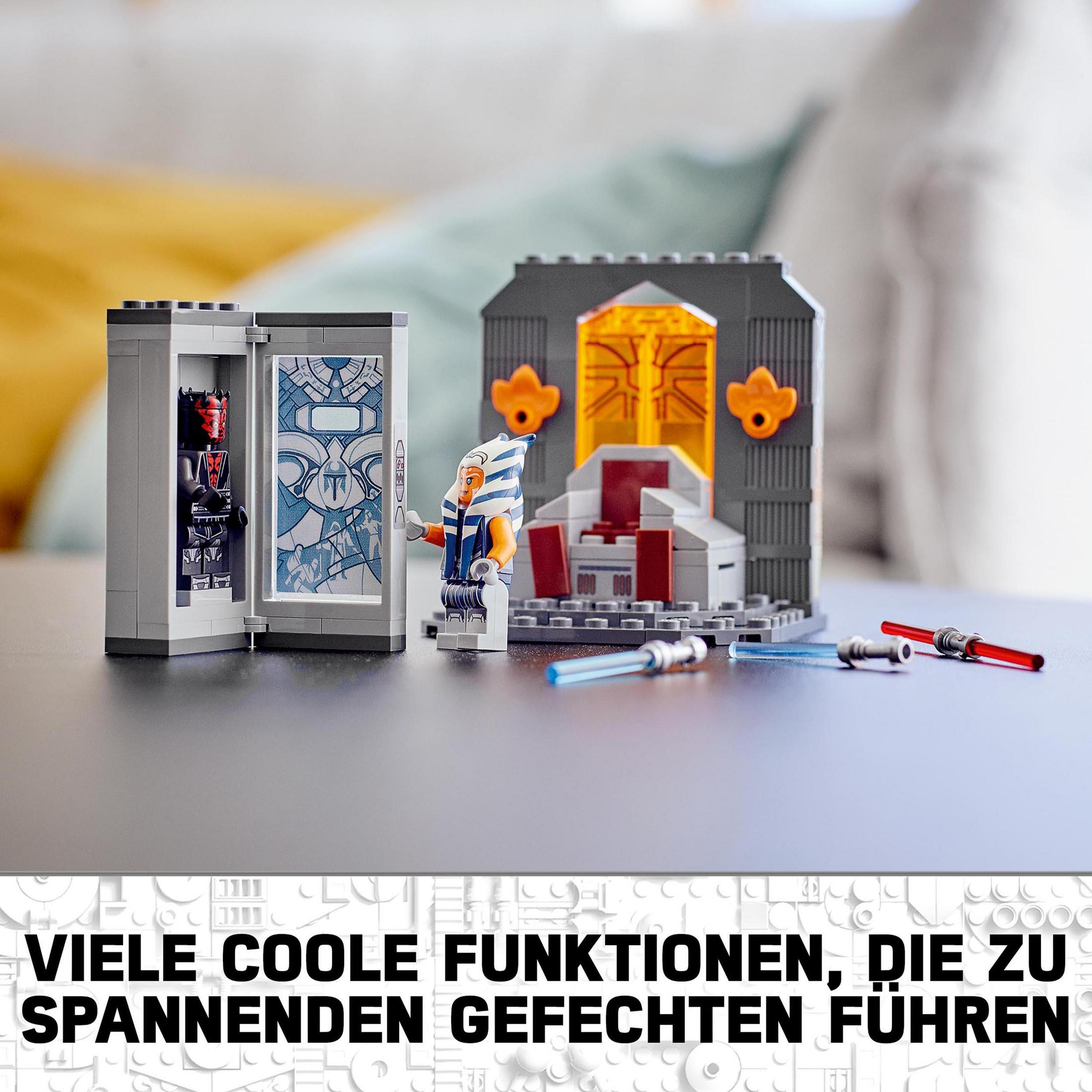 Ein Lego Star Wars Set mit Ahsoka Tano, Darth Maul und einer detaillierten Tempelszene.