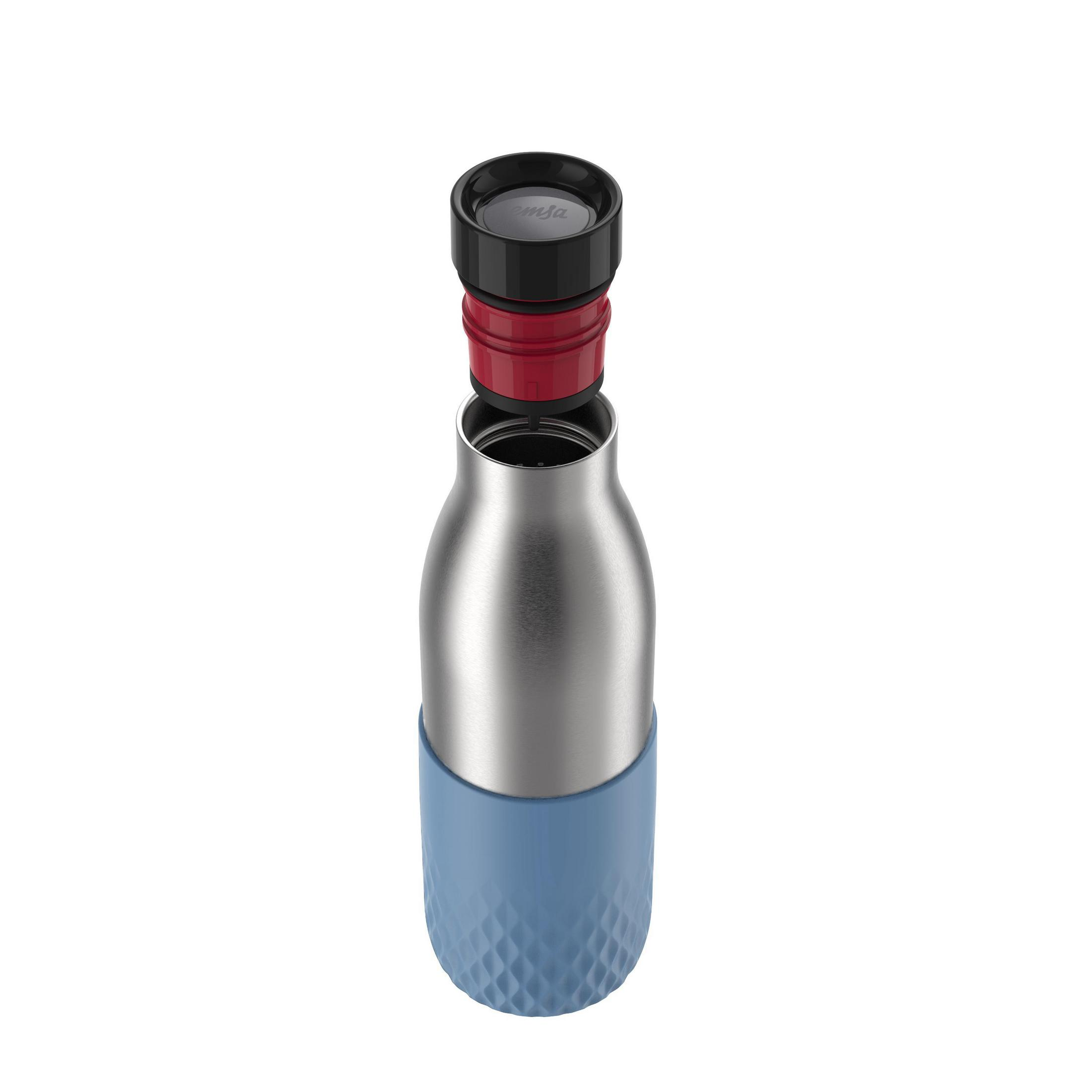 Eine Explosionsansicht einer silbernen Wasserflasche mit blauem Boden und schwarz-rotem Deckel.