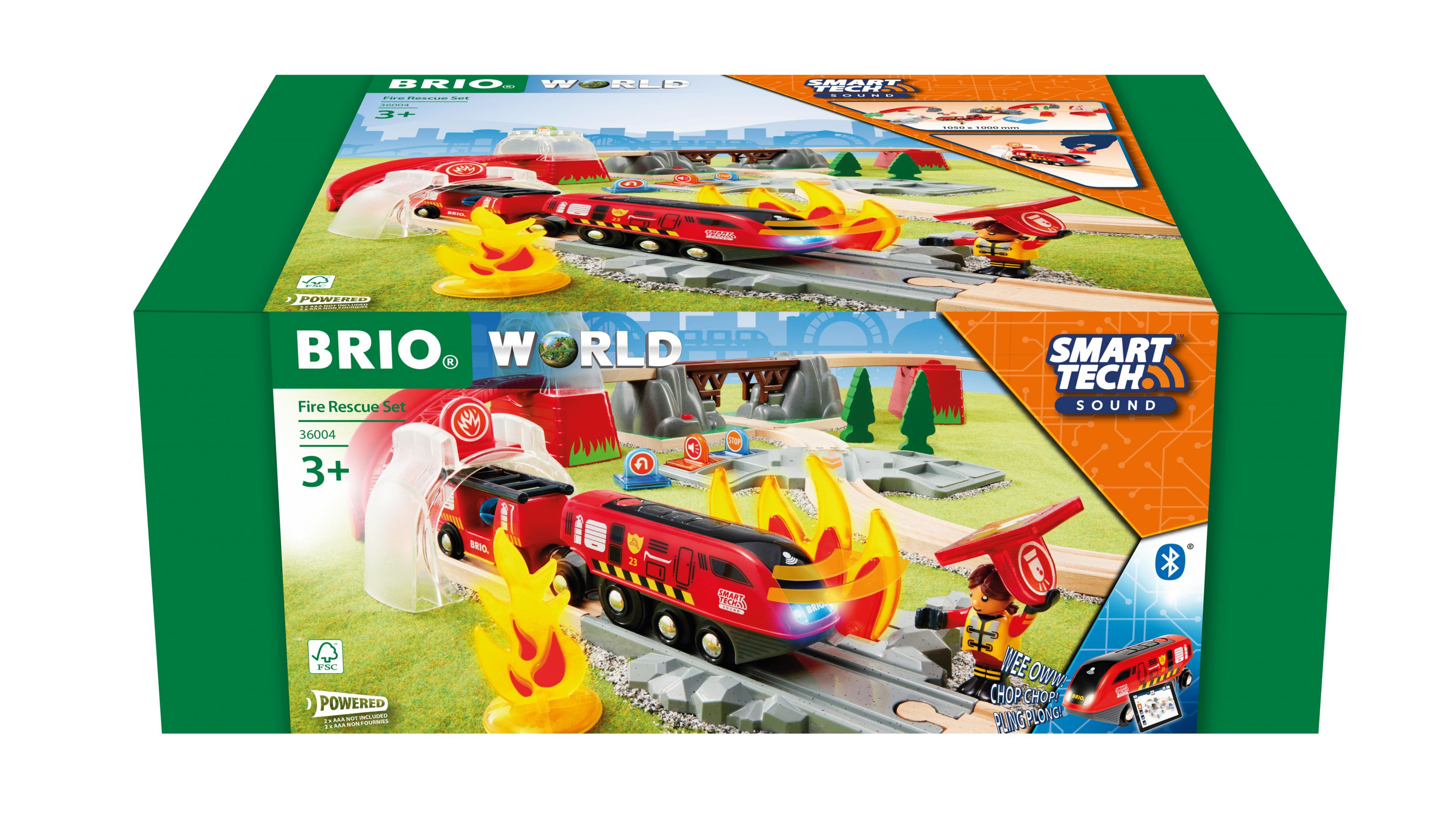 Zapakowany zestaw BRIO World Fire Rescue Set z pociągiem, torem i sceną strażacką.