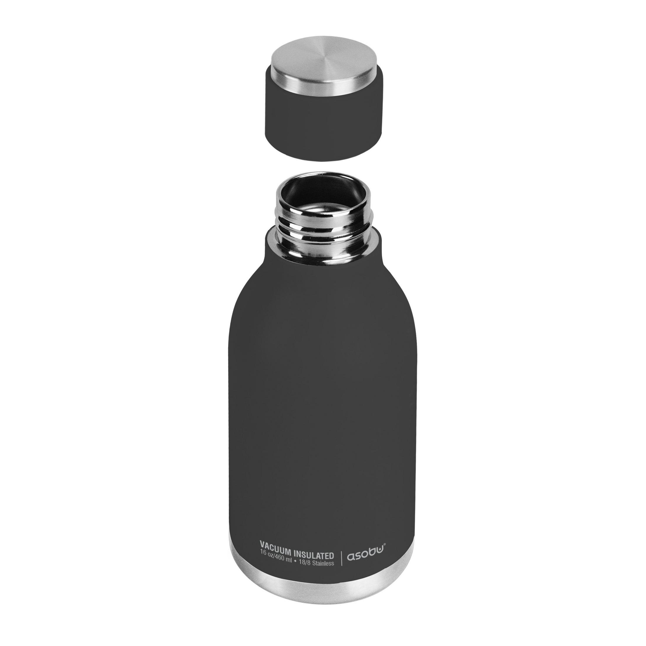 Eine schwarze Wasserflasche mit silbernem Deckel ist geöffnet. Das Logo 'asobu' ist sichtbar.