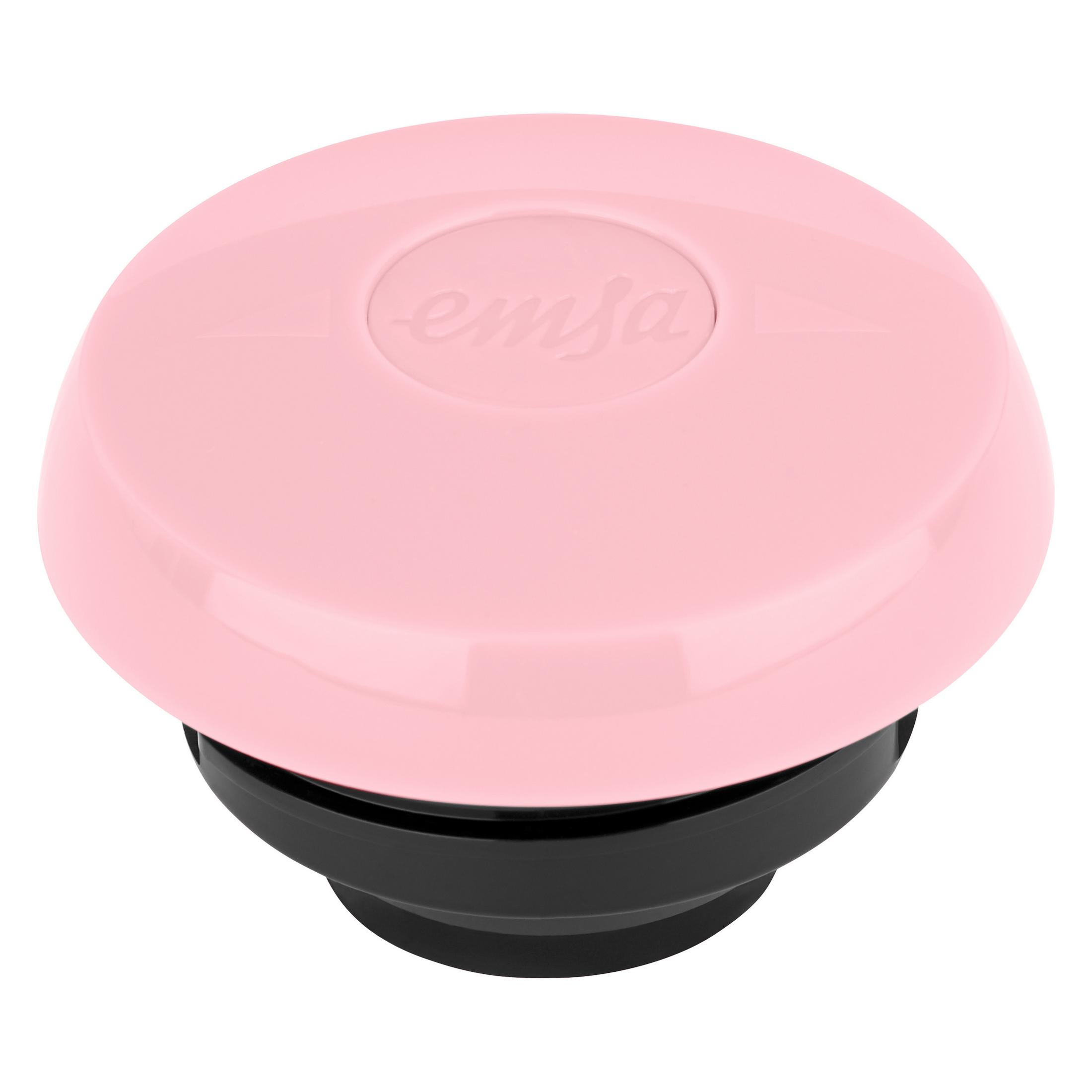 Ein pinkfarbener Deckel mit dem Wort 'emsa' oben. Der Deckel sitzt auf einem schwarzen Sockel.