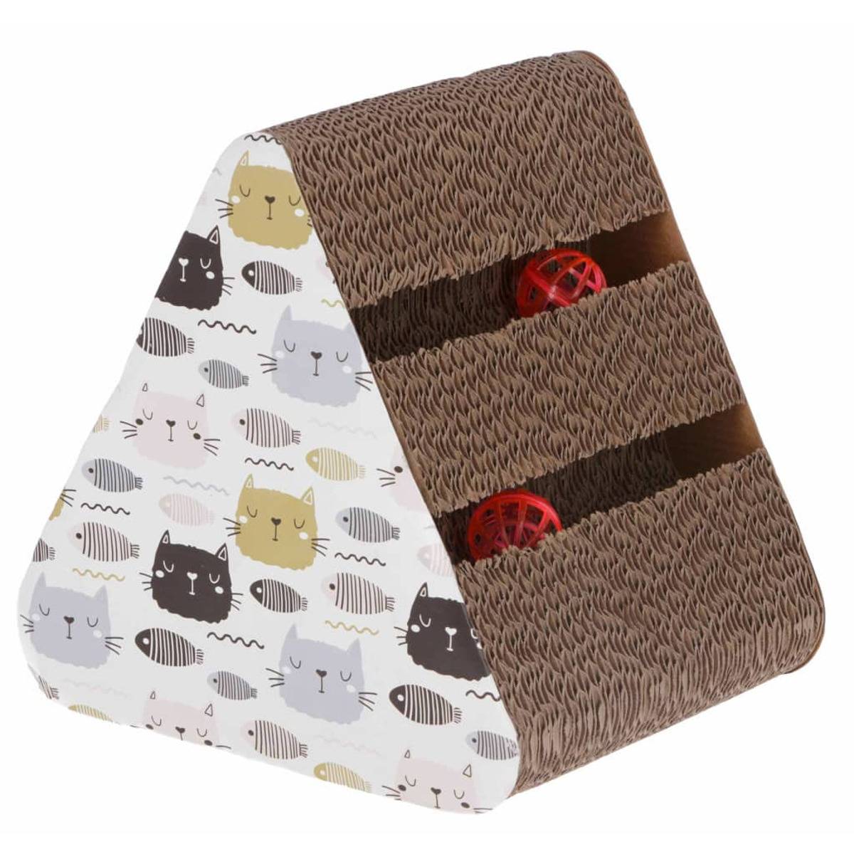Un griffoir pour chat en forme de triangle avec deux balles rouges.
