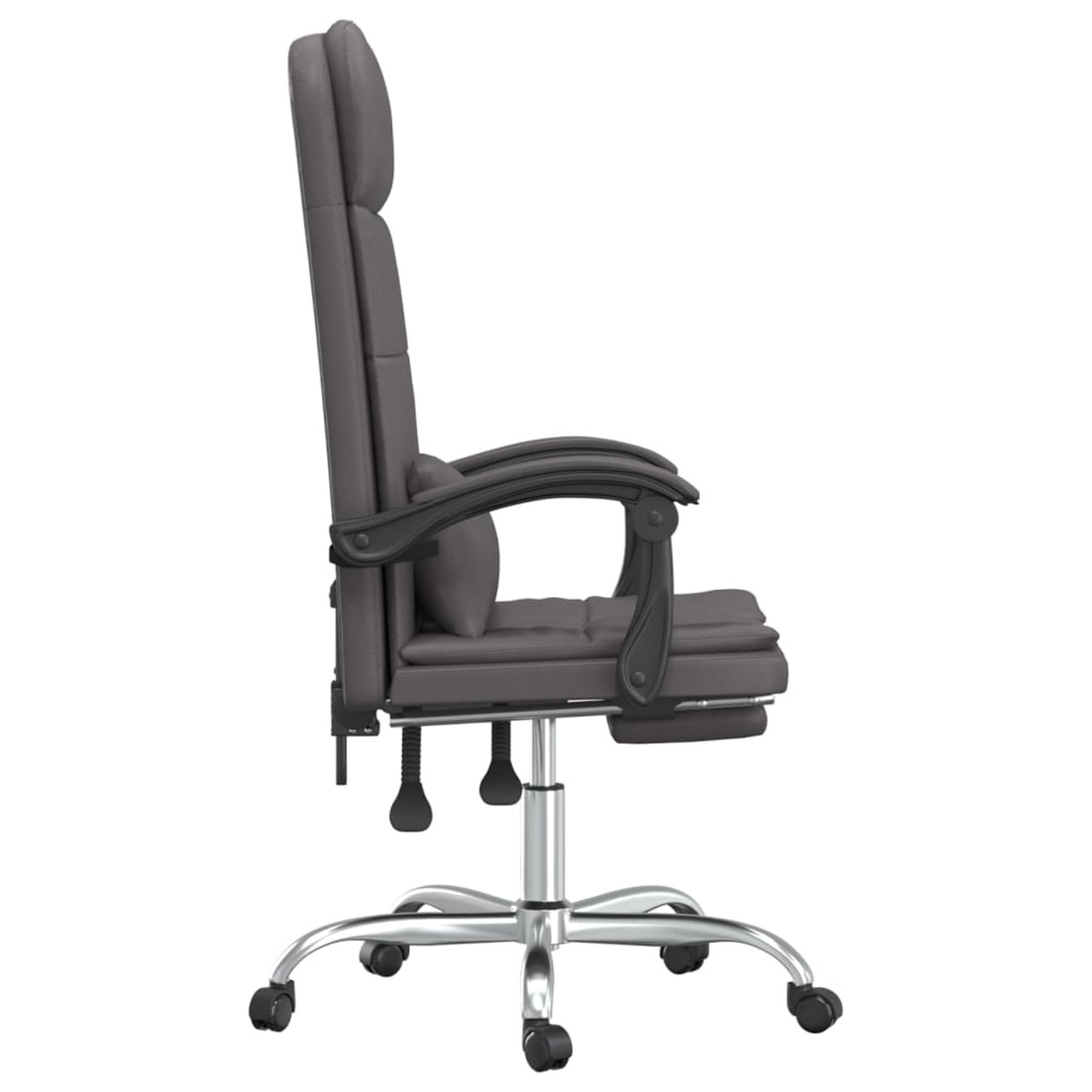 Ein grauer Leder-Bürostuhl von der Seite. Er hat eine hohe Rückenlehne und Armlehnen.