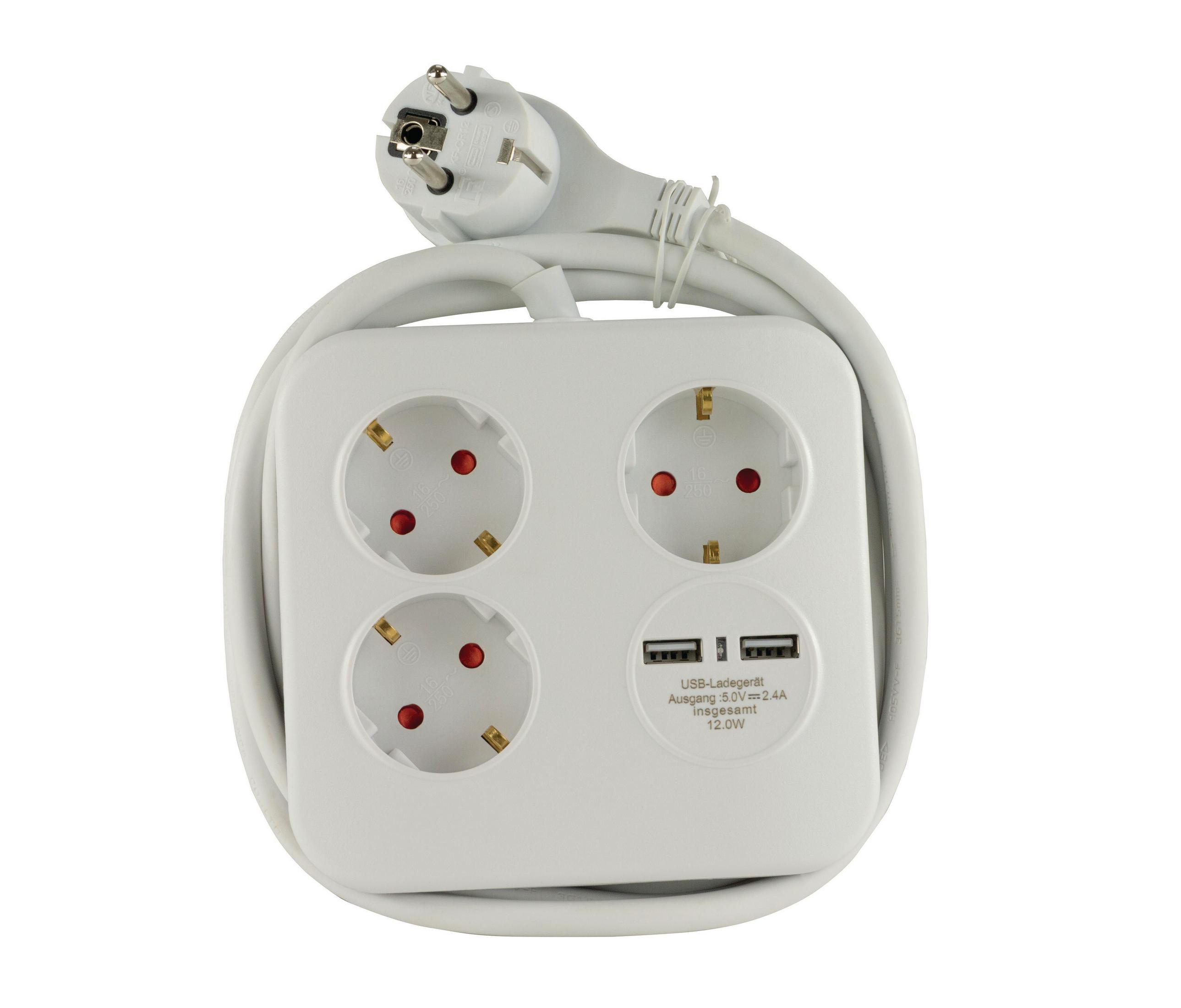 Una ciabatta bianca con quattro prese e due porte USB. È arrotolata.
