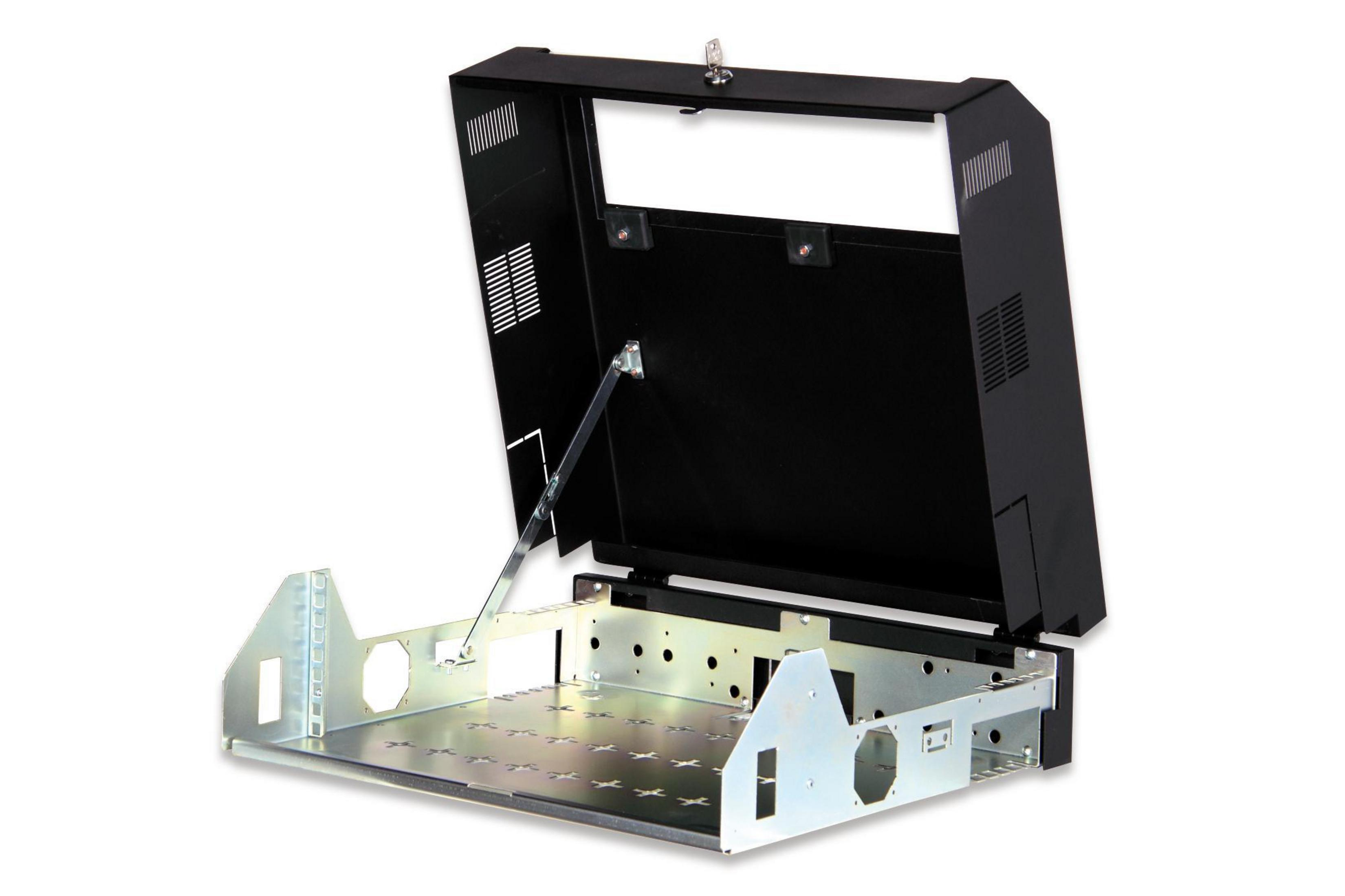 Schwarze Stahlbox mit offenem Deckel. Sie hat einen silbernen Sockel und einen abschließbaren Deckel. Der Hintergrund ist weiß.