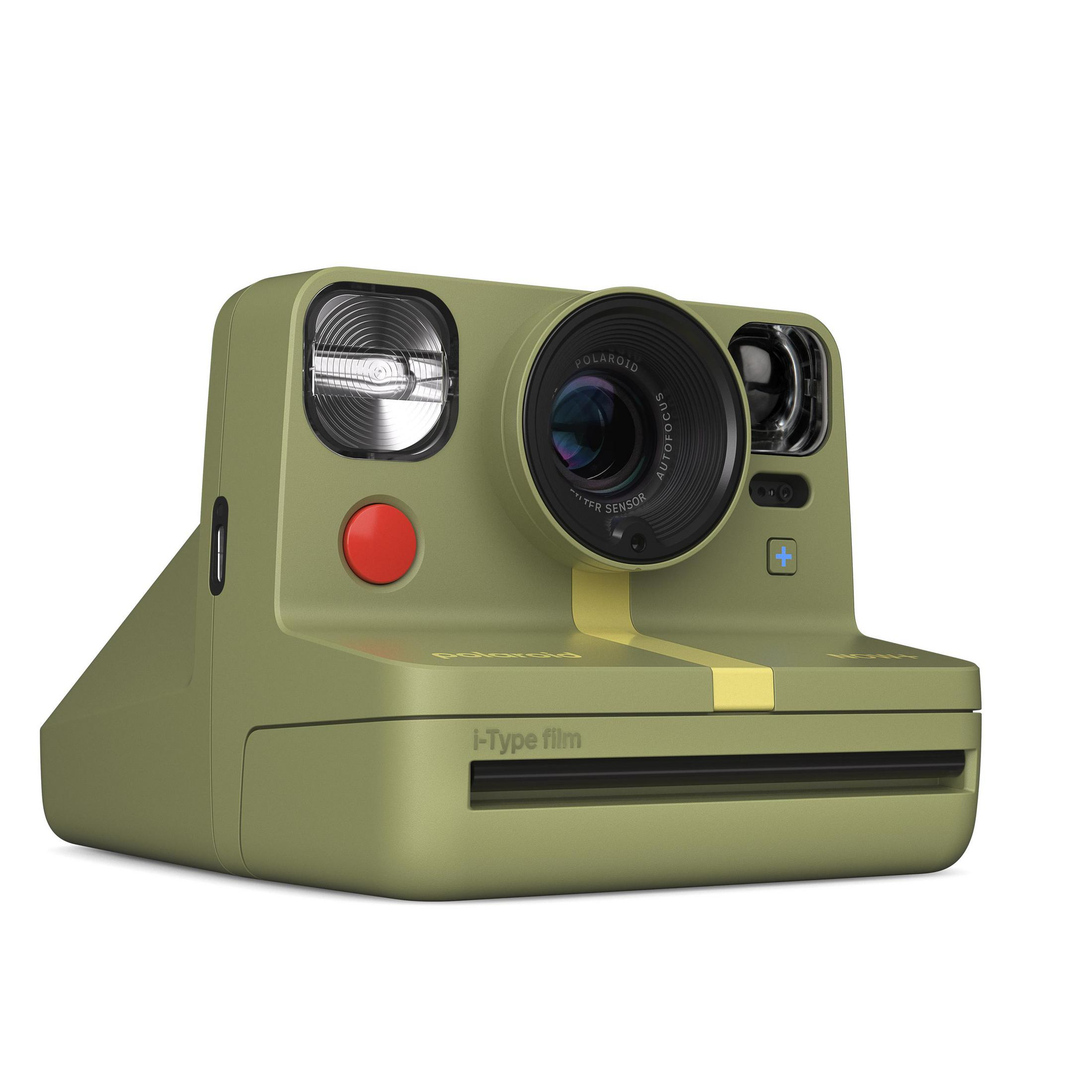 Fotocamera Polaroid verde oliva con striscia gialla, pulsante rosso e obiettivo nero.