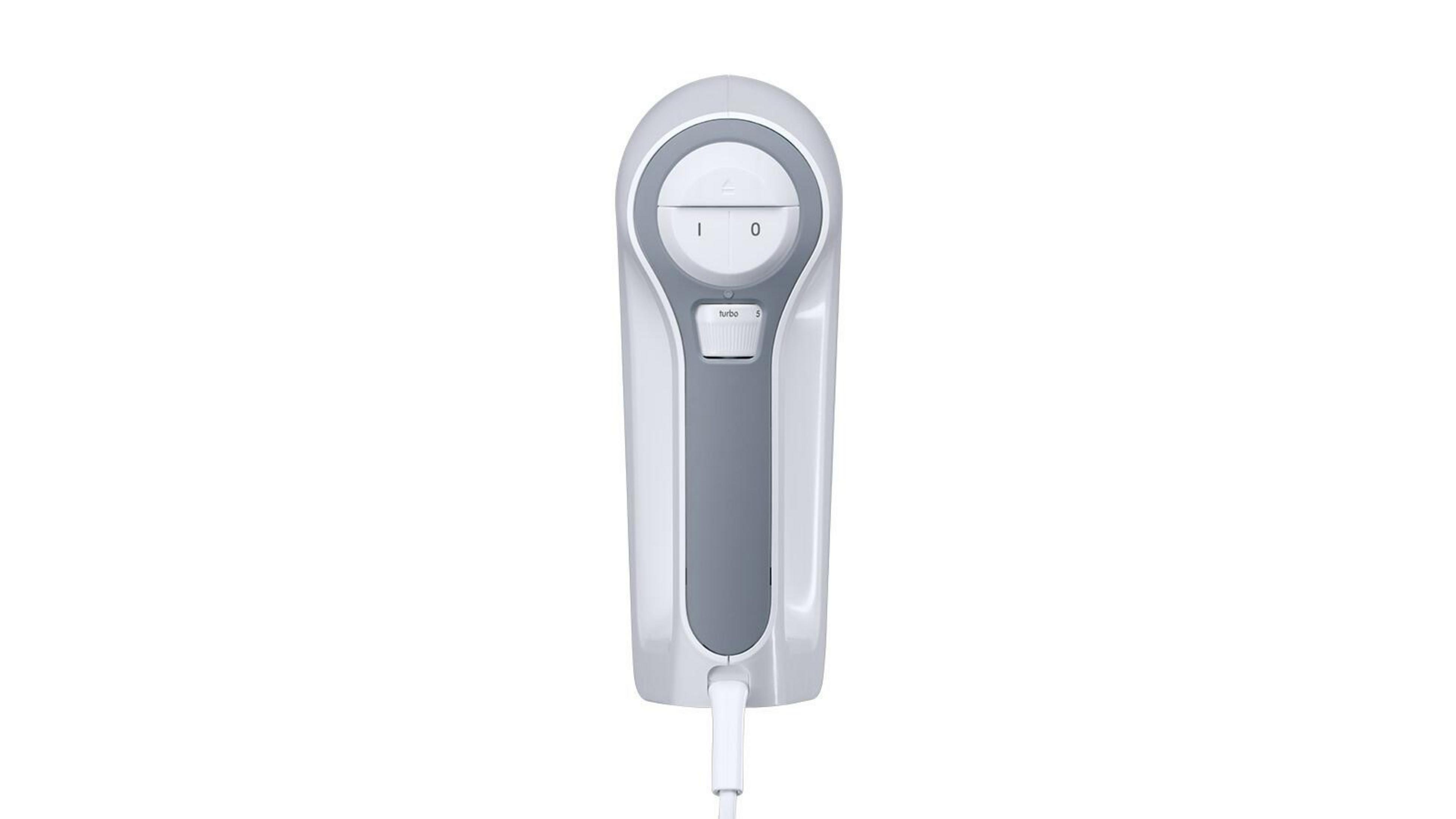 Een witte handmixer met een bedieningspaneel en een witte kabel.