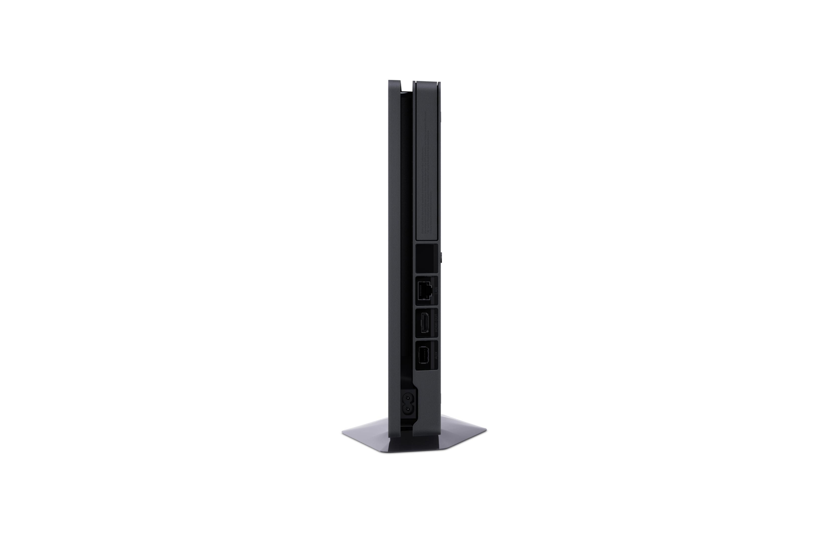 Seitenansicht der schwarzen PS4 Pro Konsole, zeigt Anschlüsse und Lüftungsschlitze.