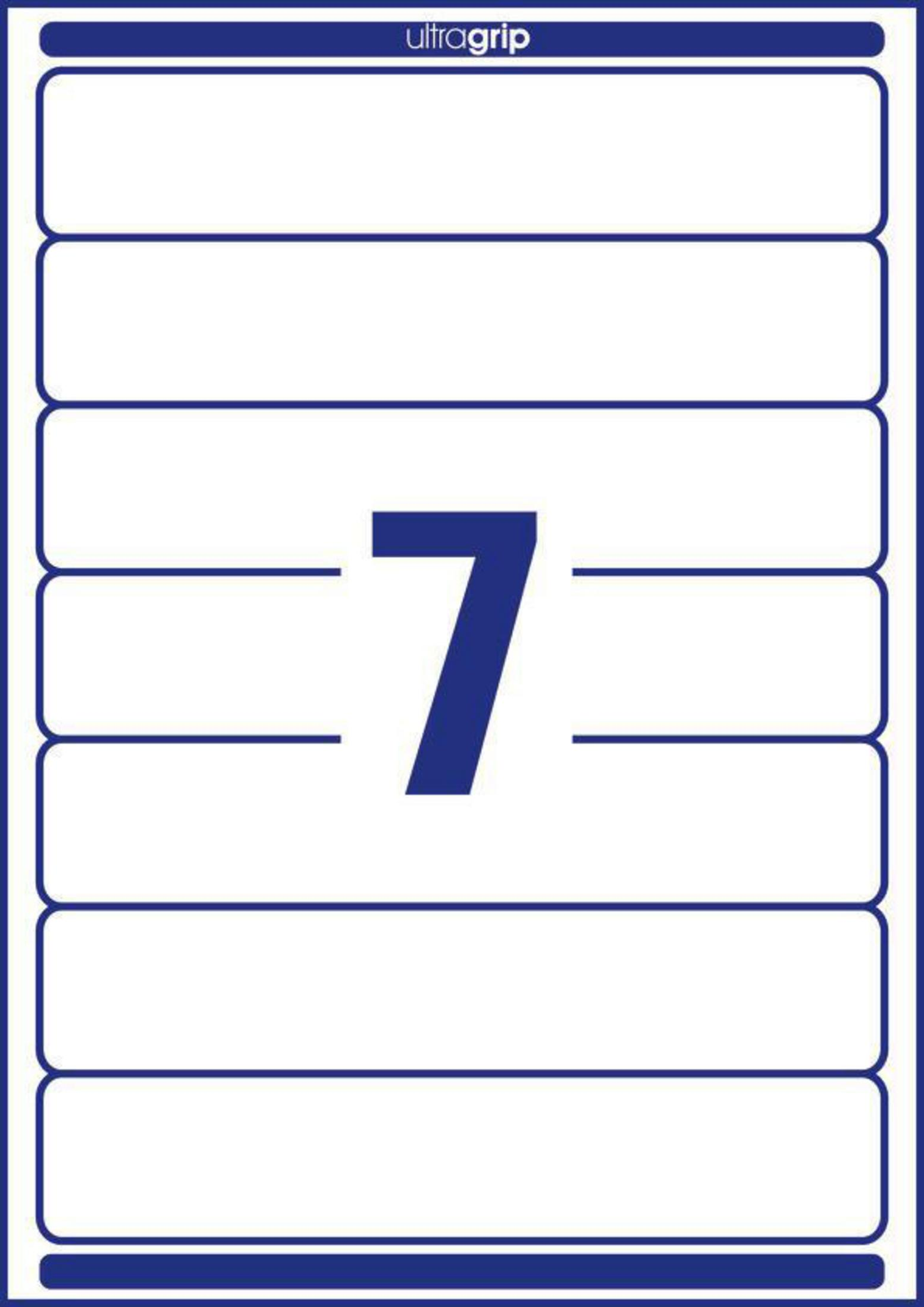 Weißes Etikettenblatt mit blauen Rändern und der Zahl 7 in der Mitte.