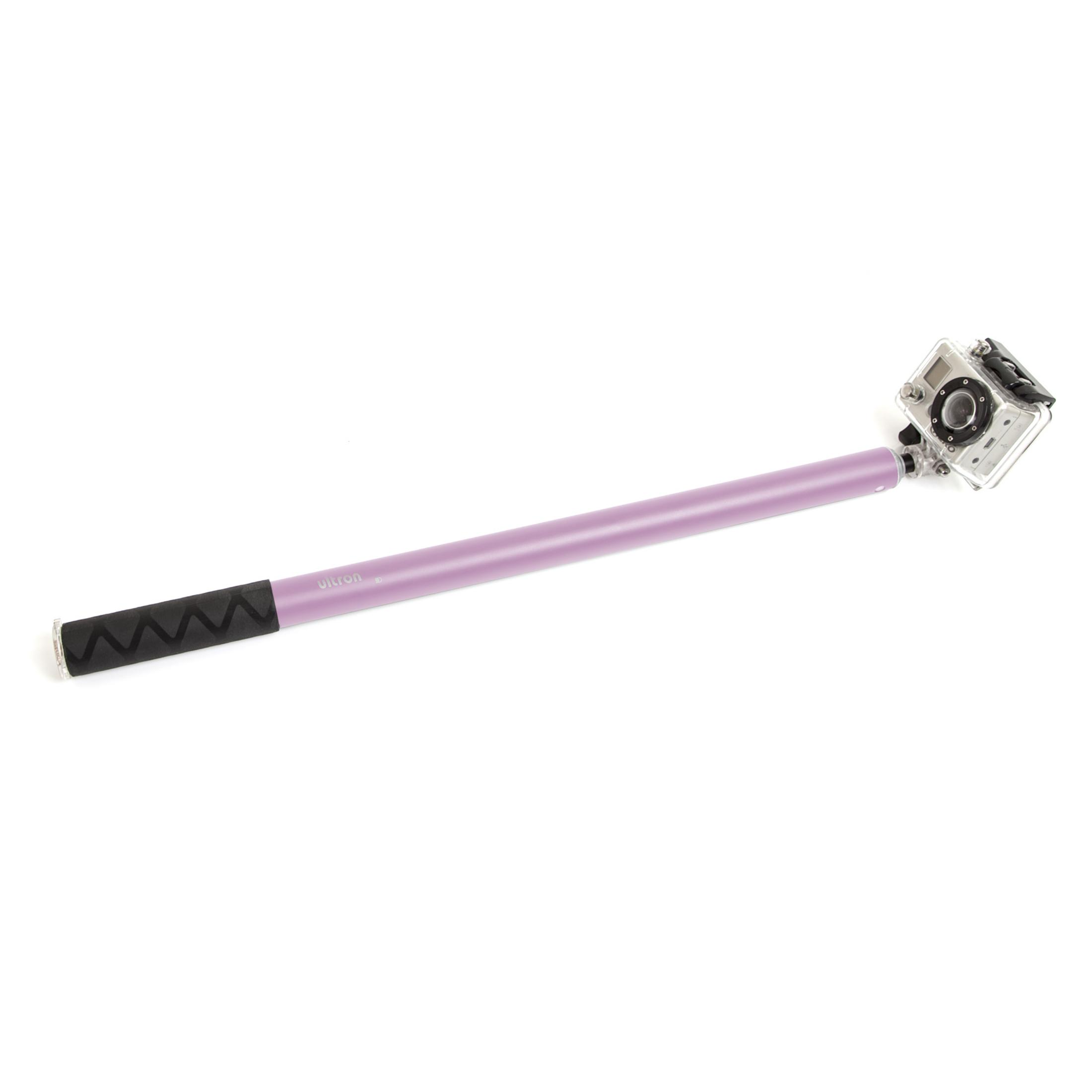 Lila Selfie-Stick mit einer Kamera befestigt. Schwarzer Griff, silberner Ultron-Text, weißer Hintergrund.