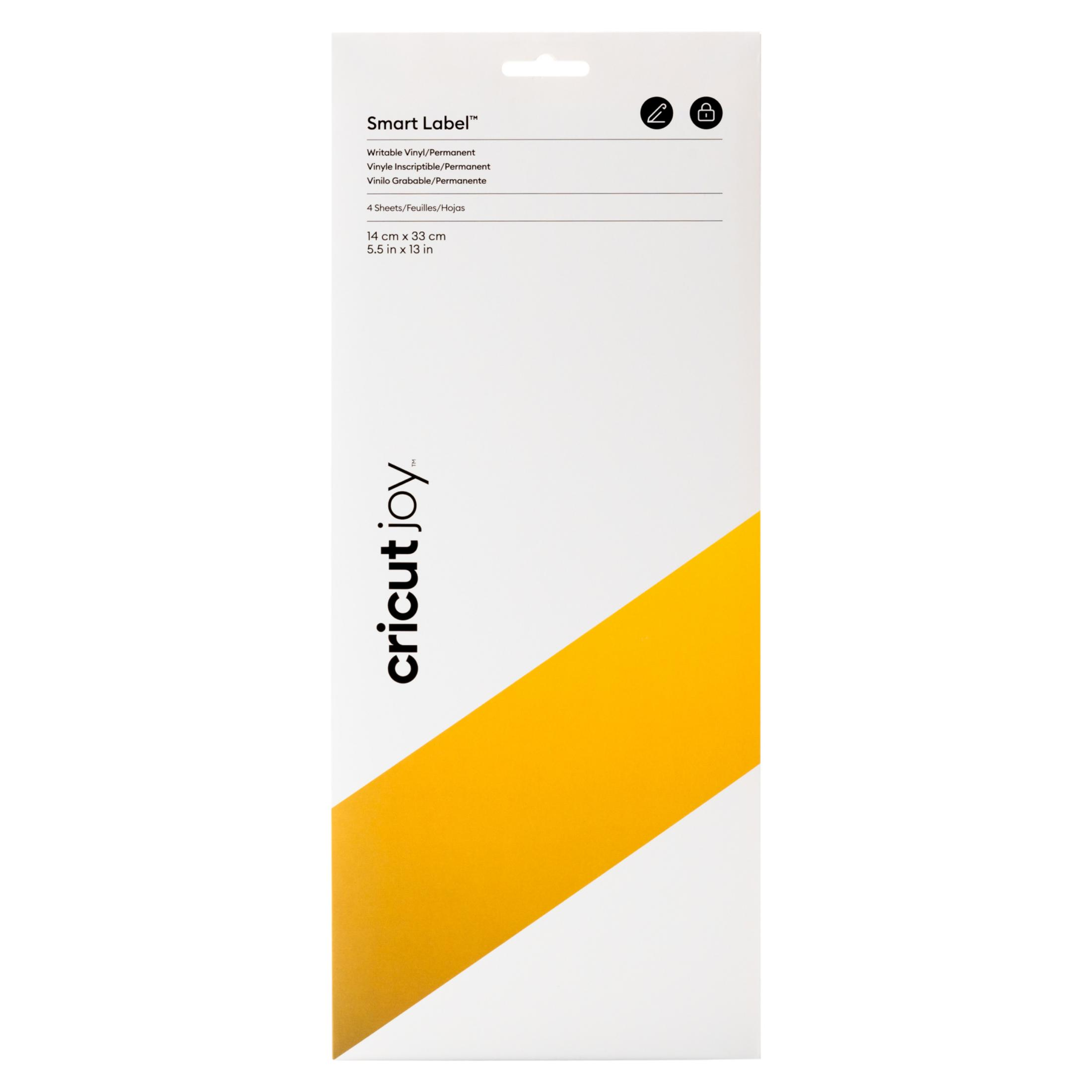 Ein Cricut Joy Smart Label-Pack mit gelben Etikettenbögen und weißer Verpackung.