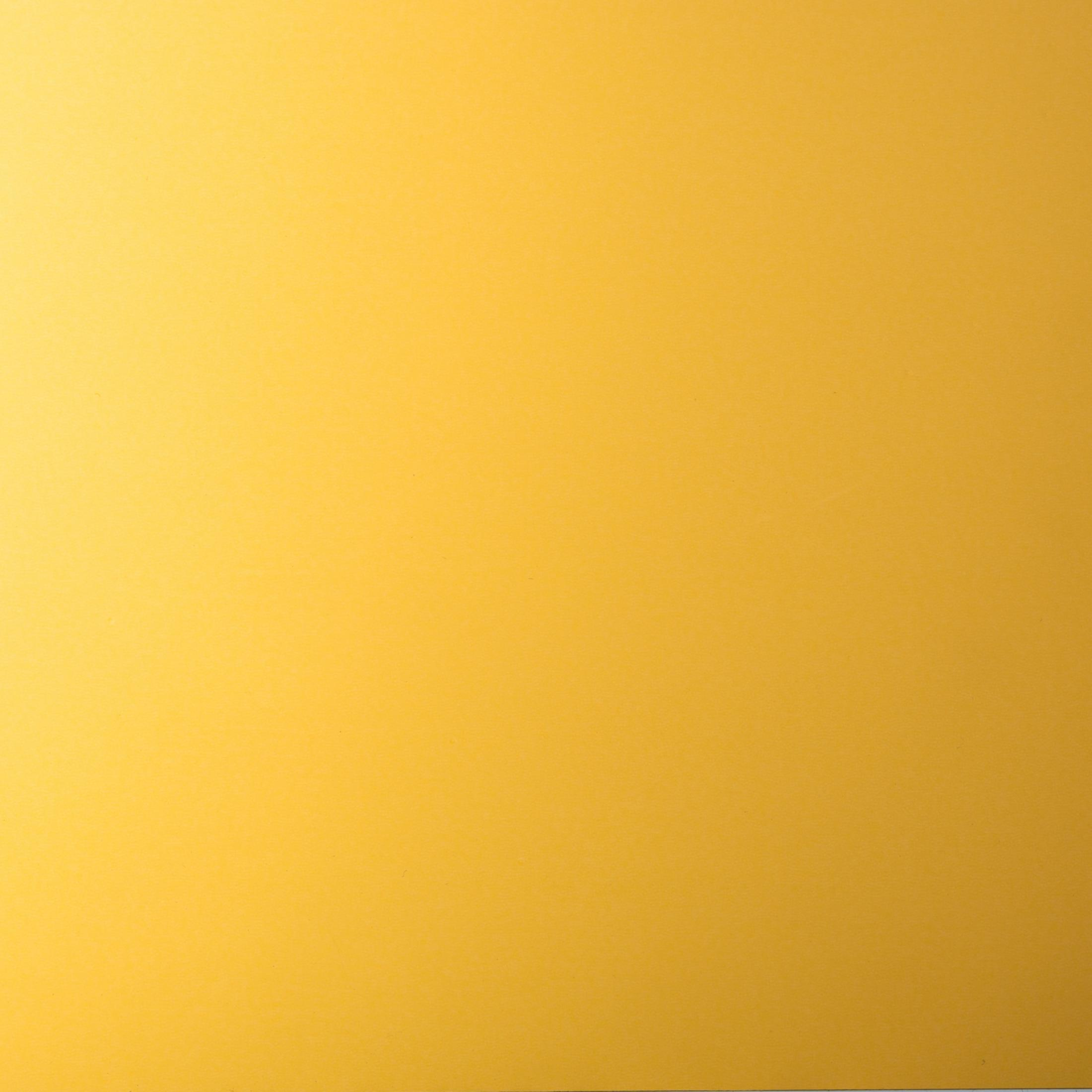 Einfarbiger gelber Hintergrund.