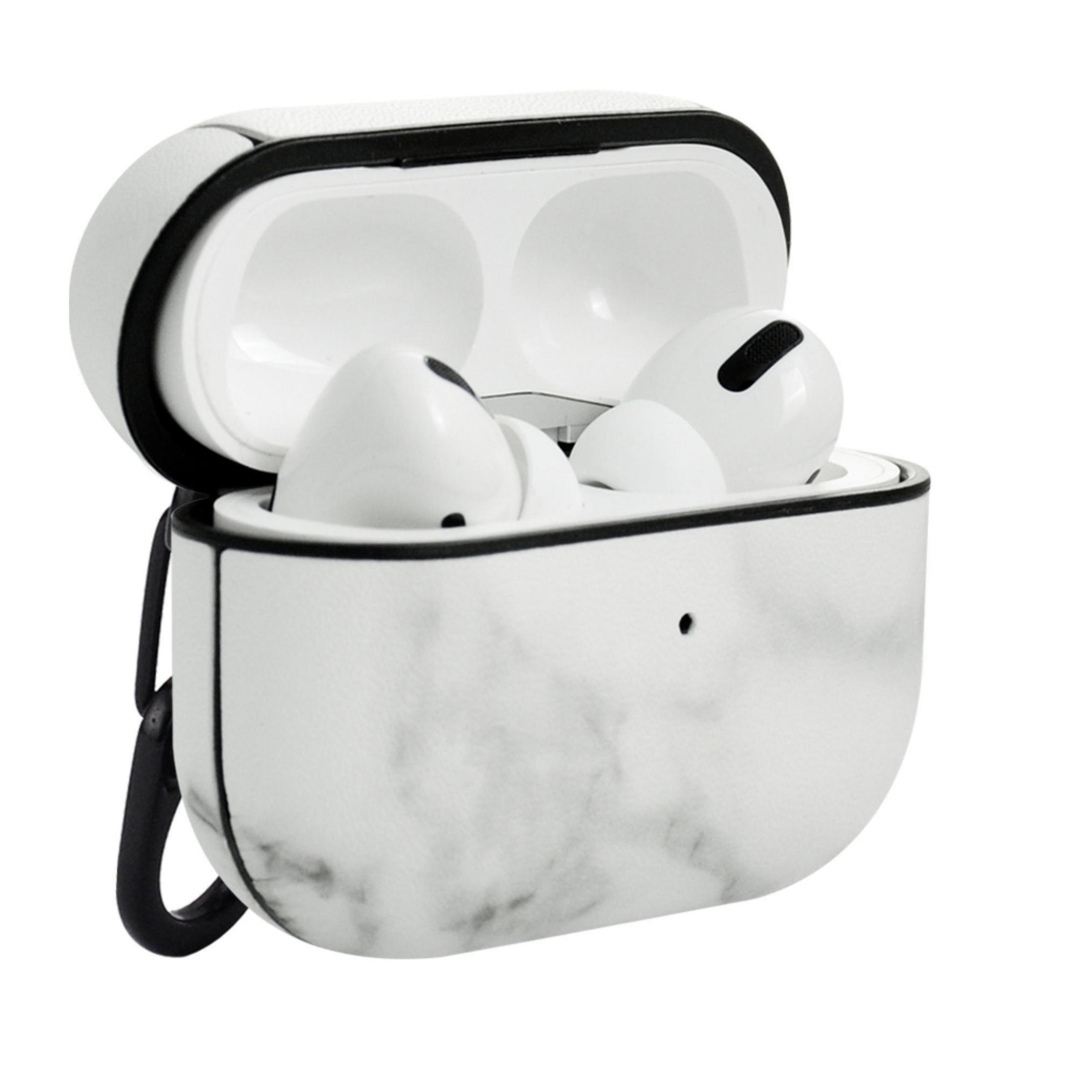 Weißes AirPods Pro-Etui mit schwarzem Rand, geöffnet, mit AirPods. Marmormuster.
