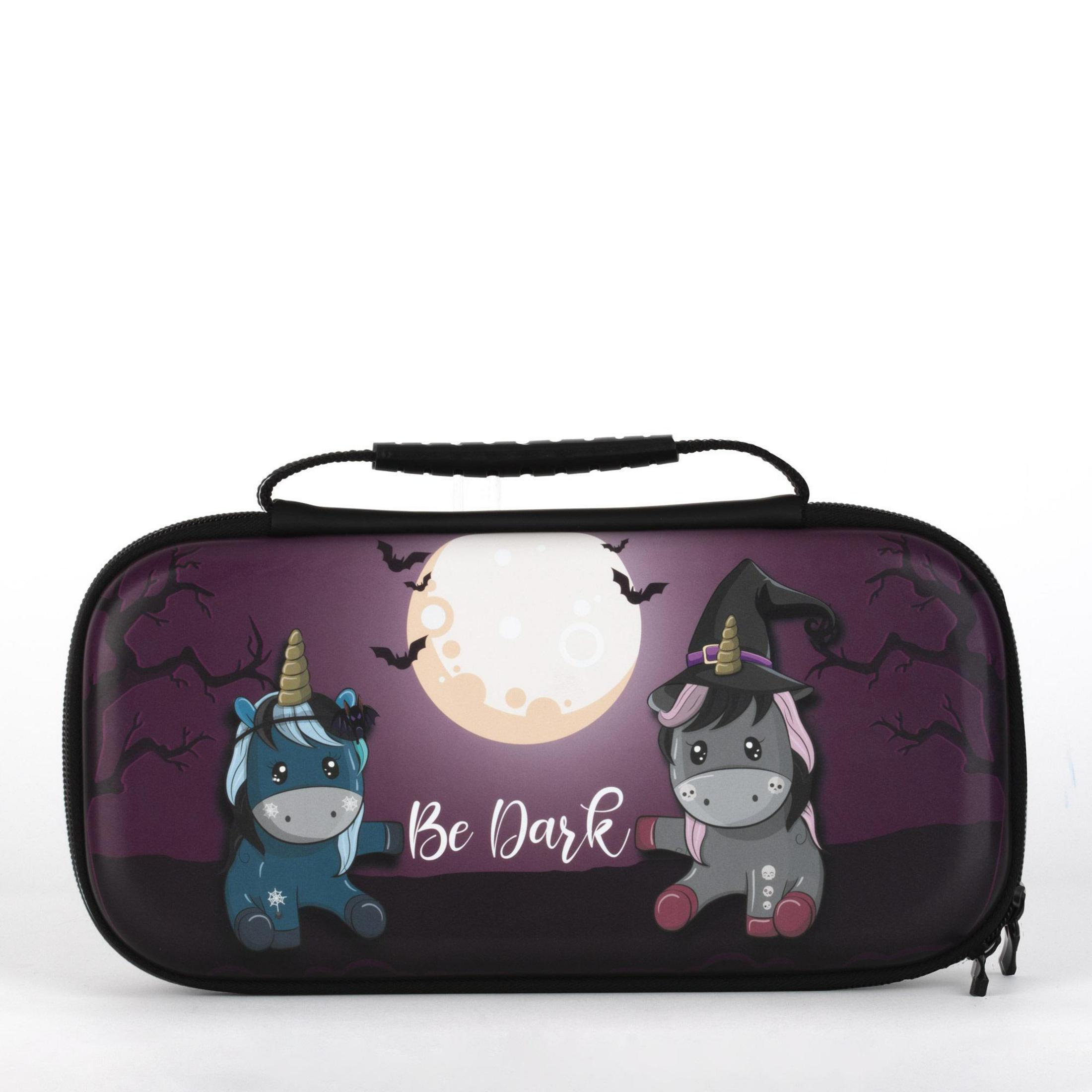 Eine schwarze und lila Hülle mit Halloween-Einhörnern, die "Be Dark" sagt.