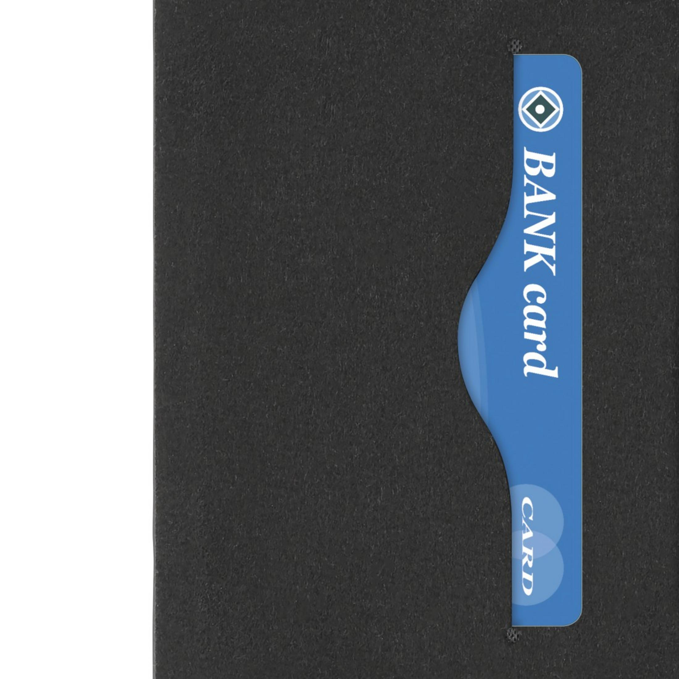 Eine schwarze Geldbörse mit einer blauen Karte darin. Auf der Karte steht BANK card.