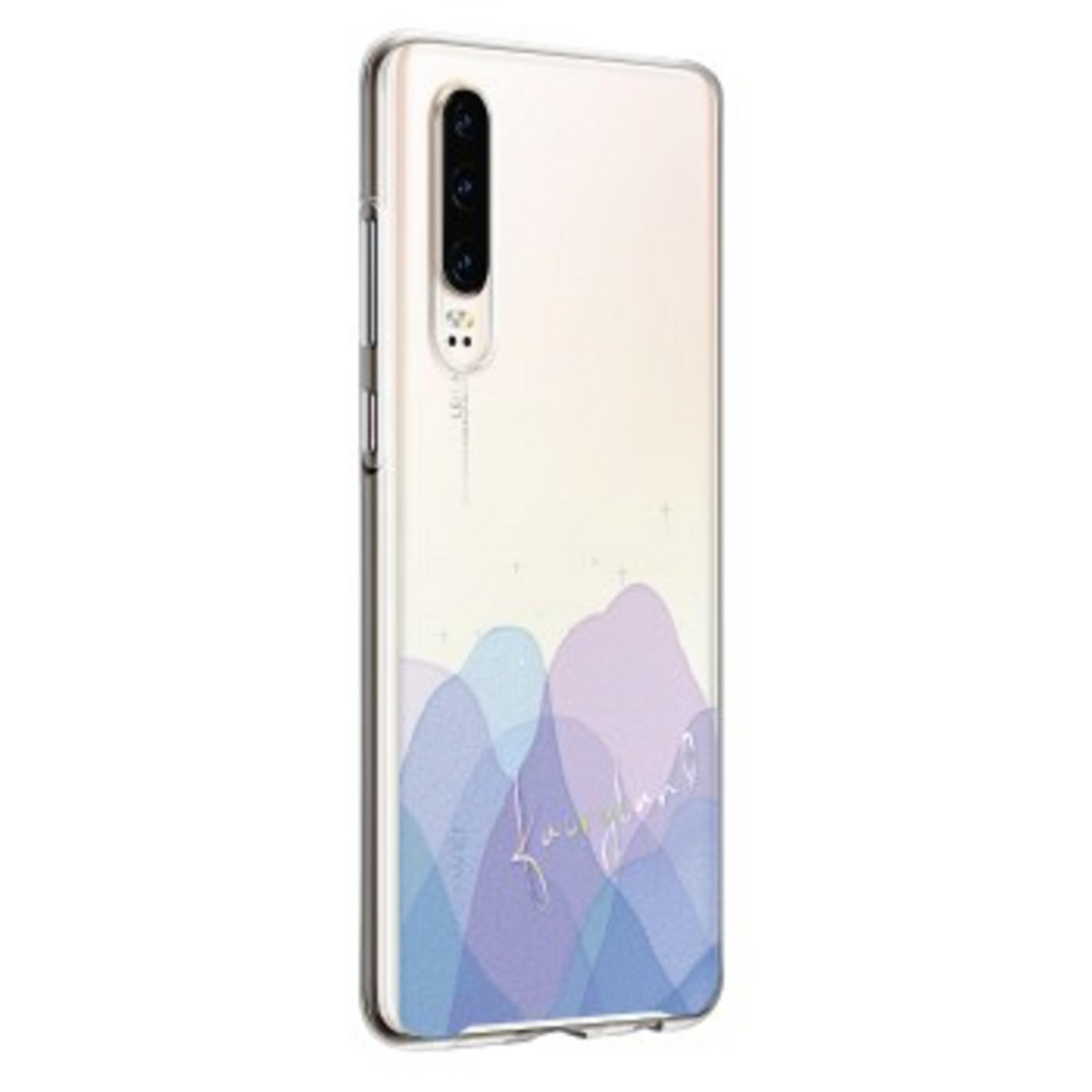 Ein Telefon in einer transparenten Hülle mit einem Design von Bergen und einer Unterschrift.