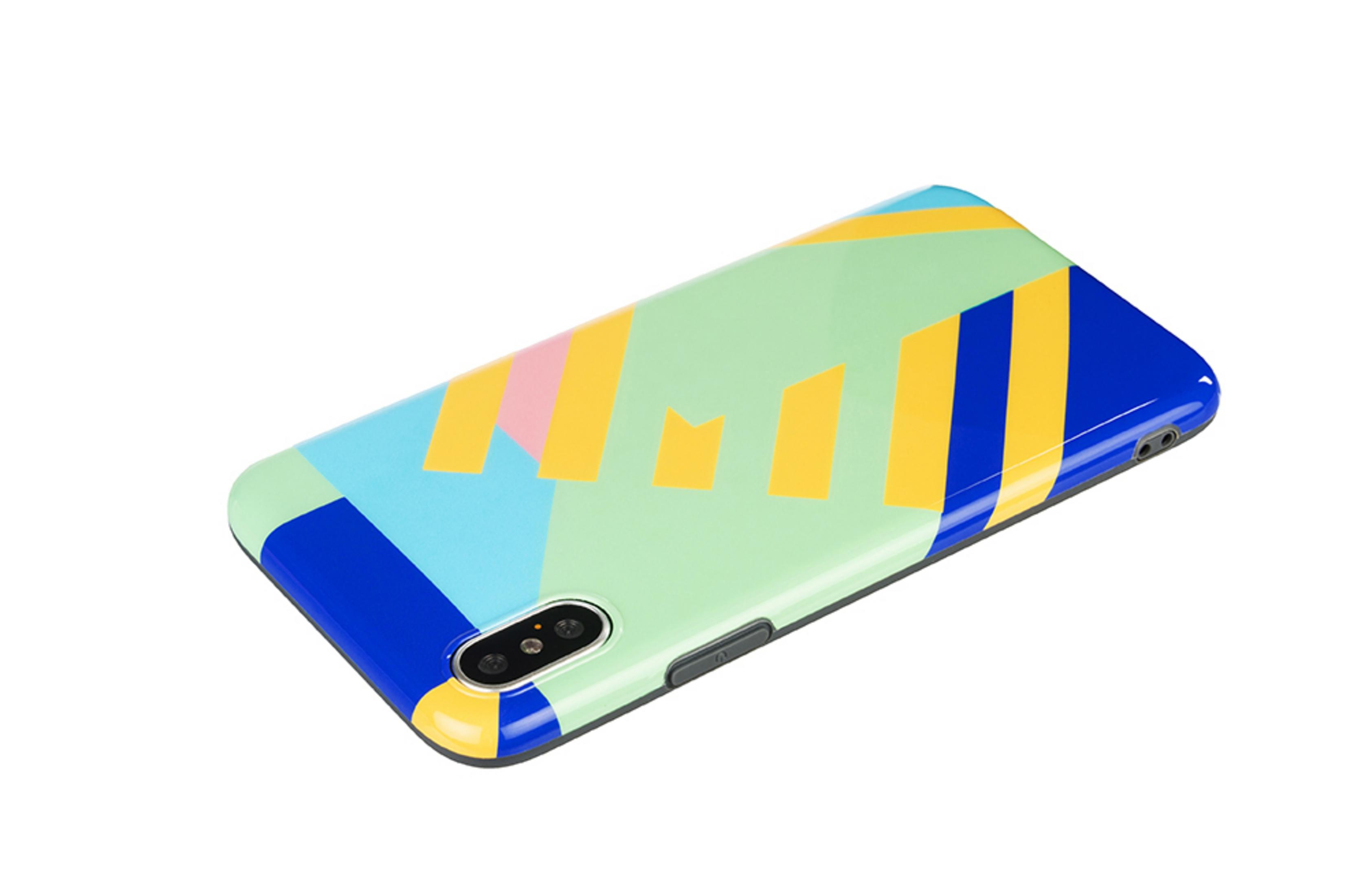Custodia per telefono. Ha un design astratto colorato.