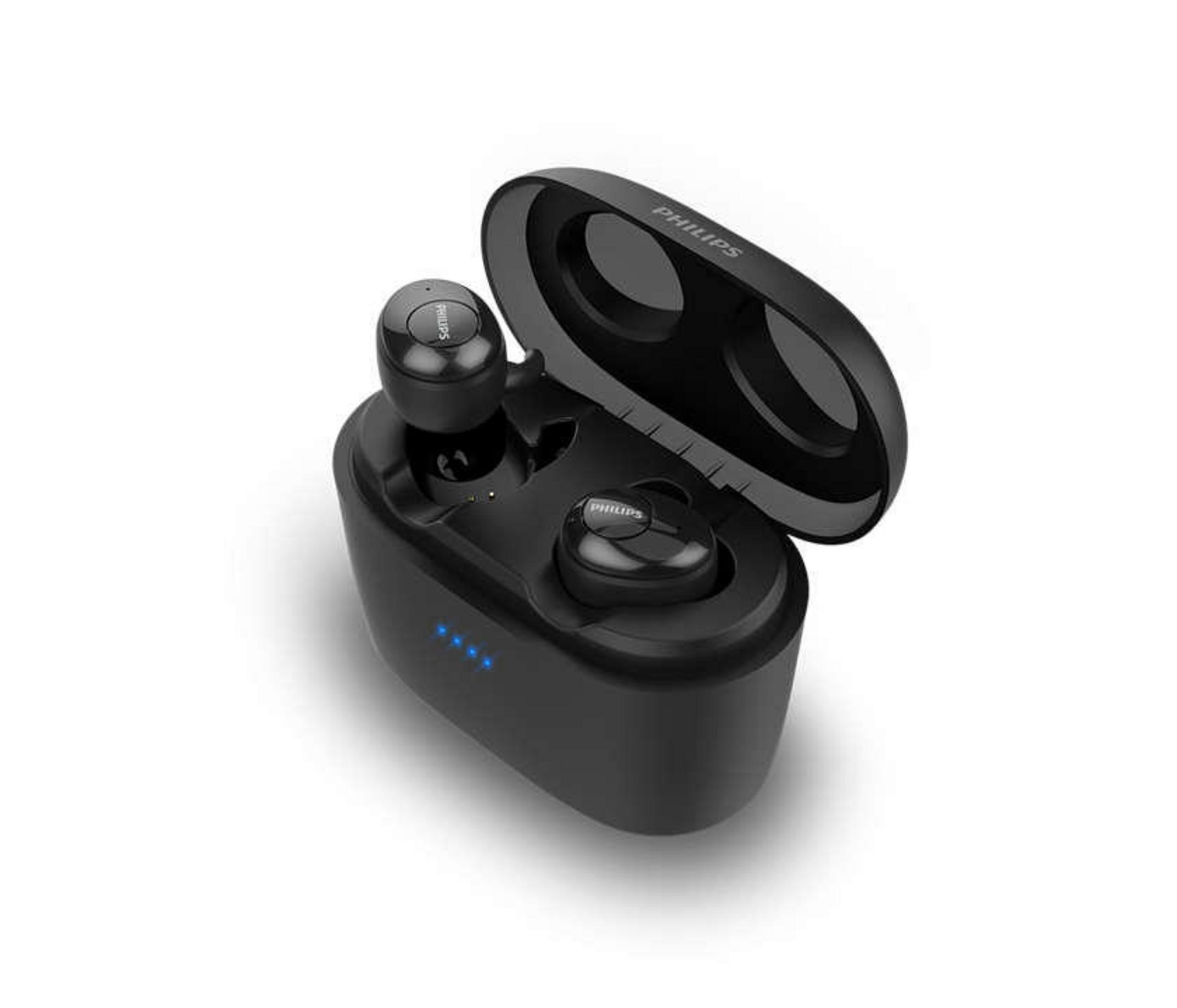 Czarne słuchawki Philips w etui ładującym, pokazujące wskaźnik ładowania.