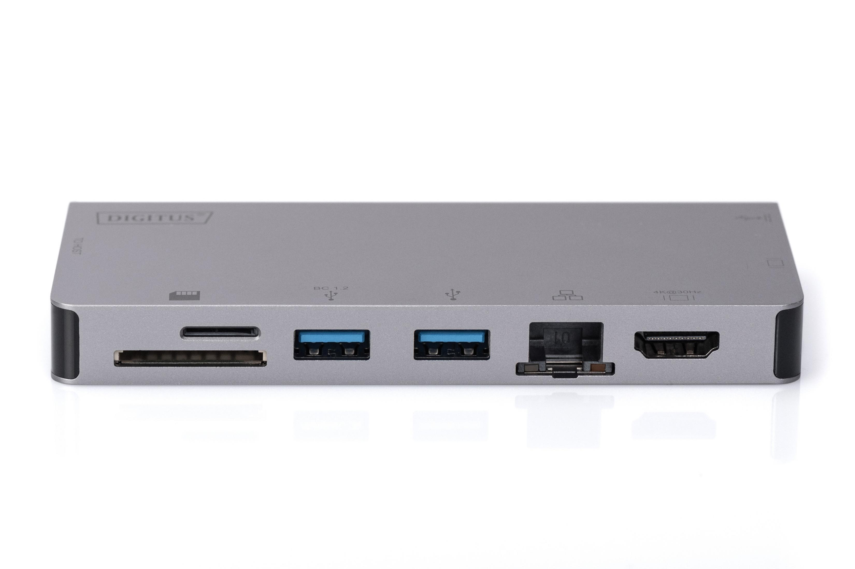 Un hub USB Digitus argentato con varie porte, tra cui USB, SD e HDMI.