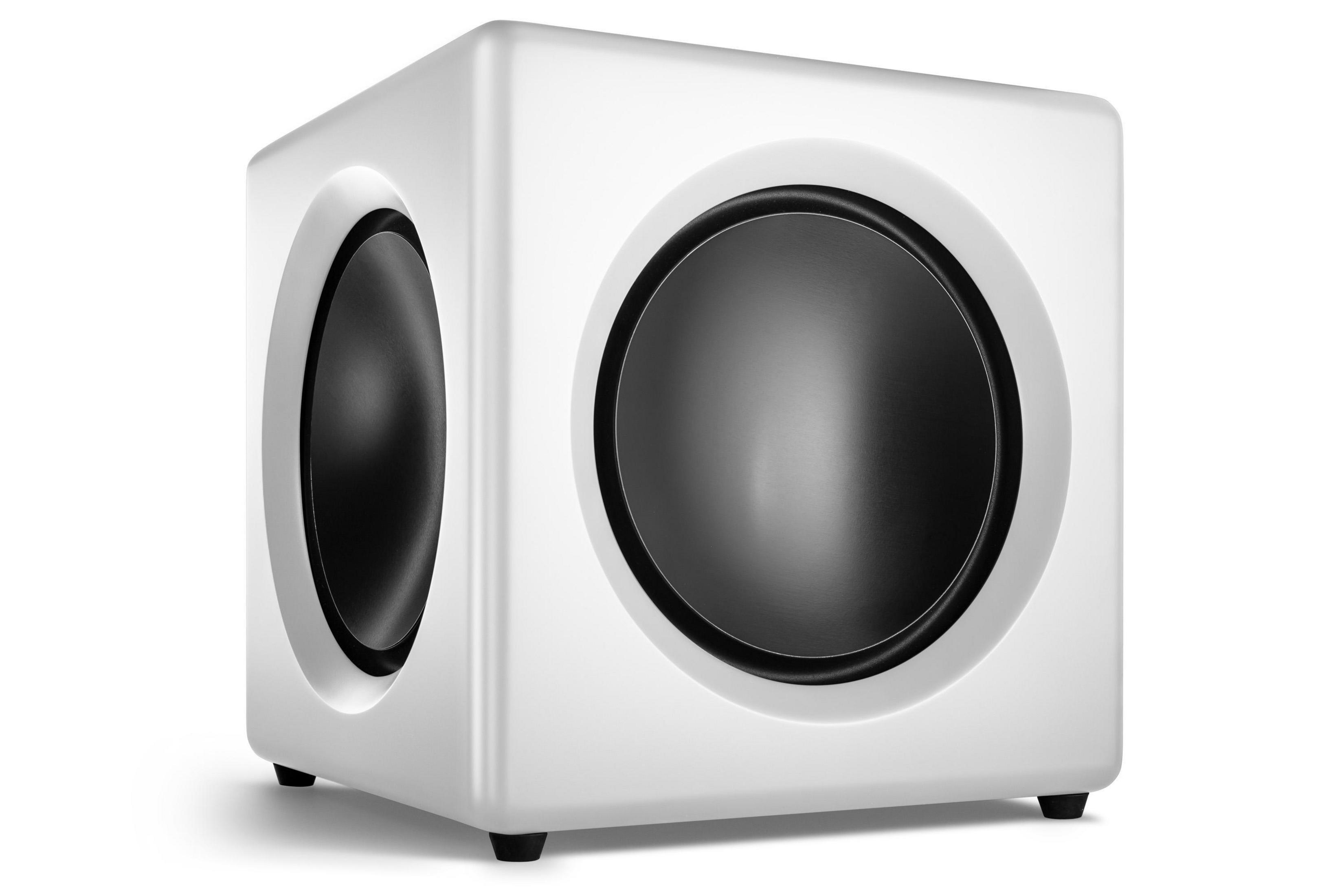 Subwoofer a cubo bianco con altoparlanti neri. Ha due fori rotondi per altoparlanti sui lati.