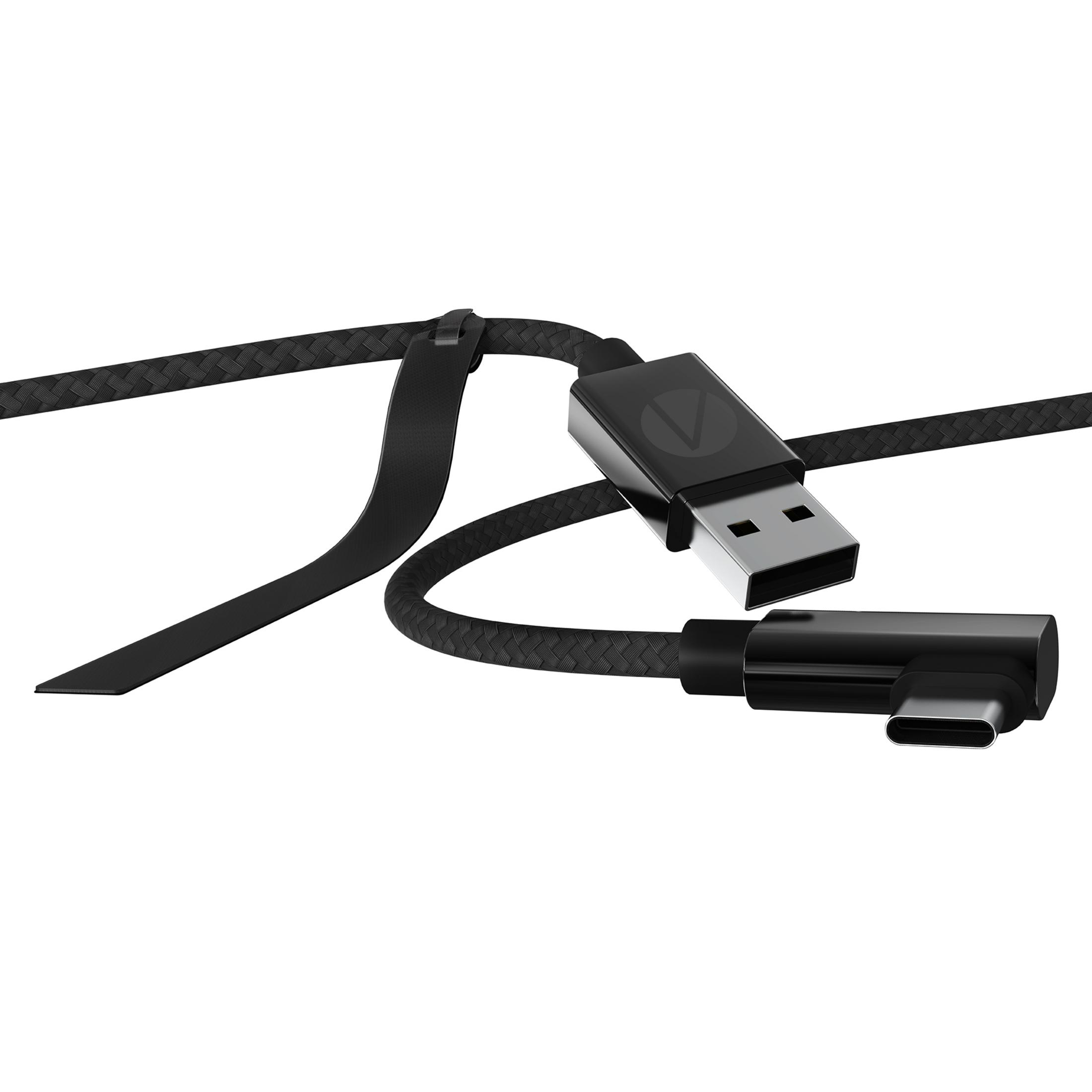 Schwarzes USB-Kabel mit USB-A- und USB-C-Anschluss auf weißem Hintergrund.