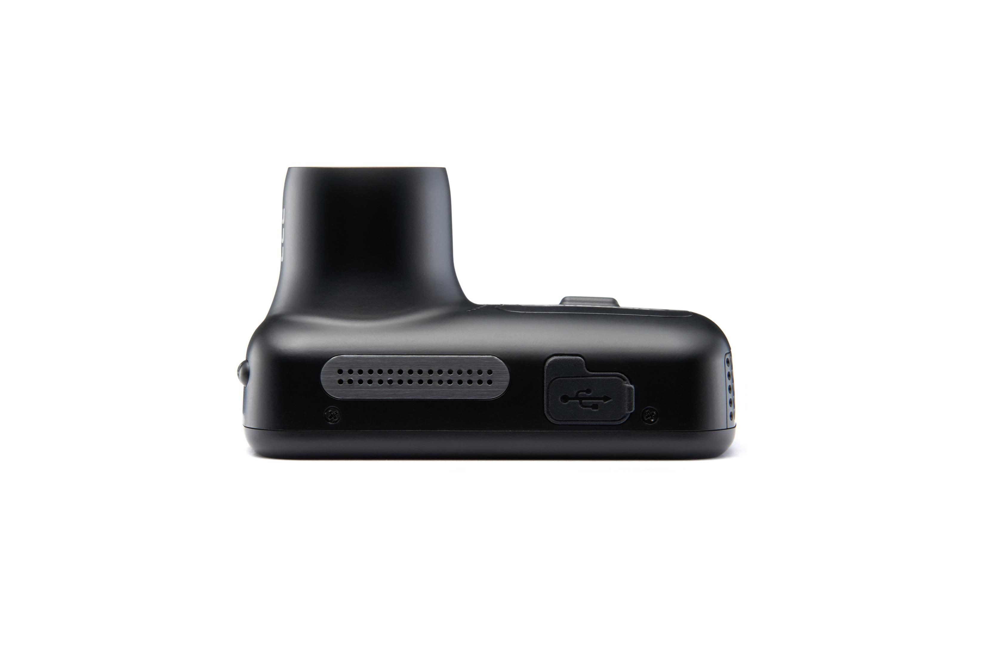 Schwarze Dashcam mit USB-Anschluss. Weißer Hintergrund.