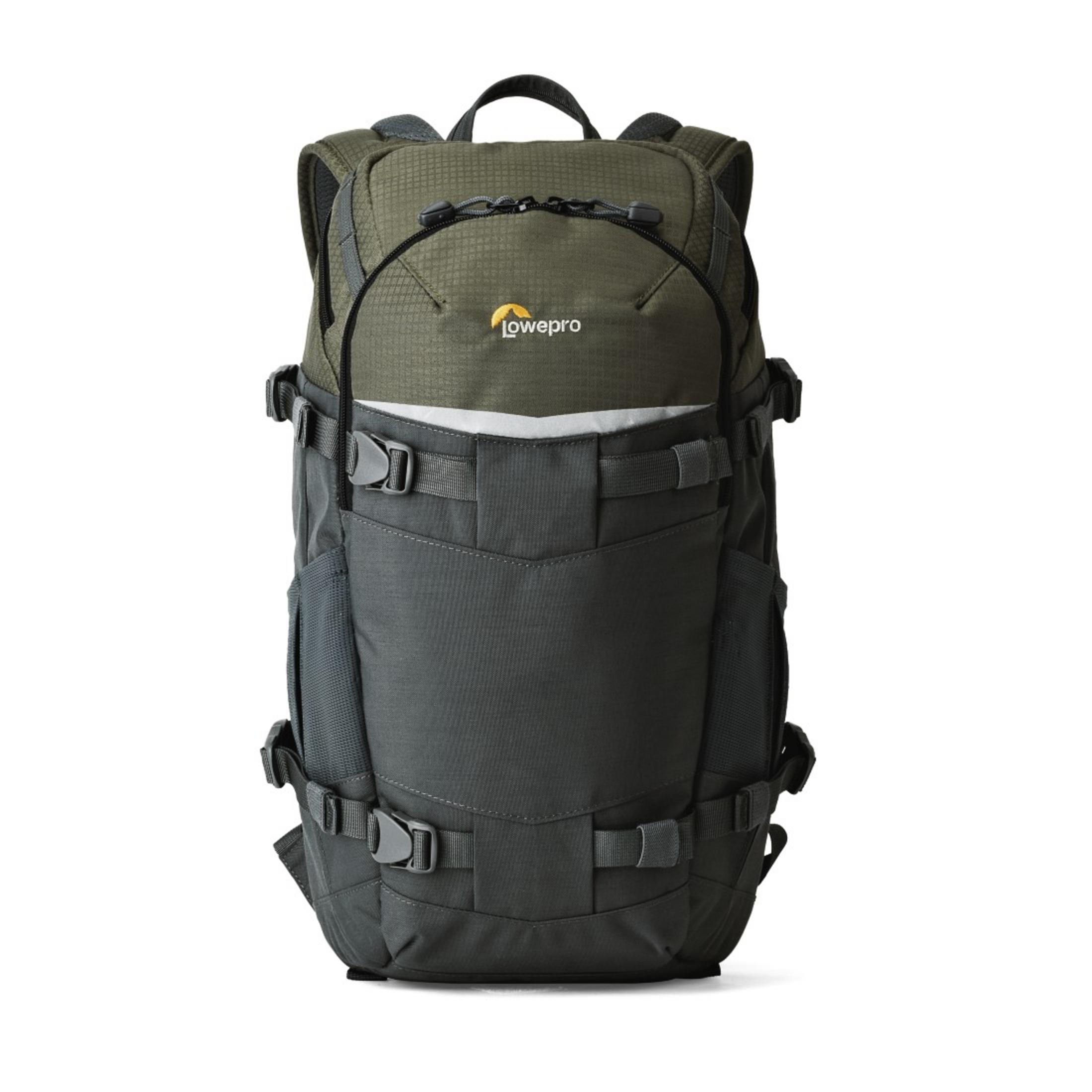 Sac à dos LowePro vert et gris. Fond blanc.