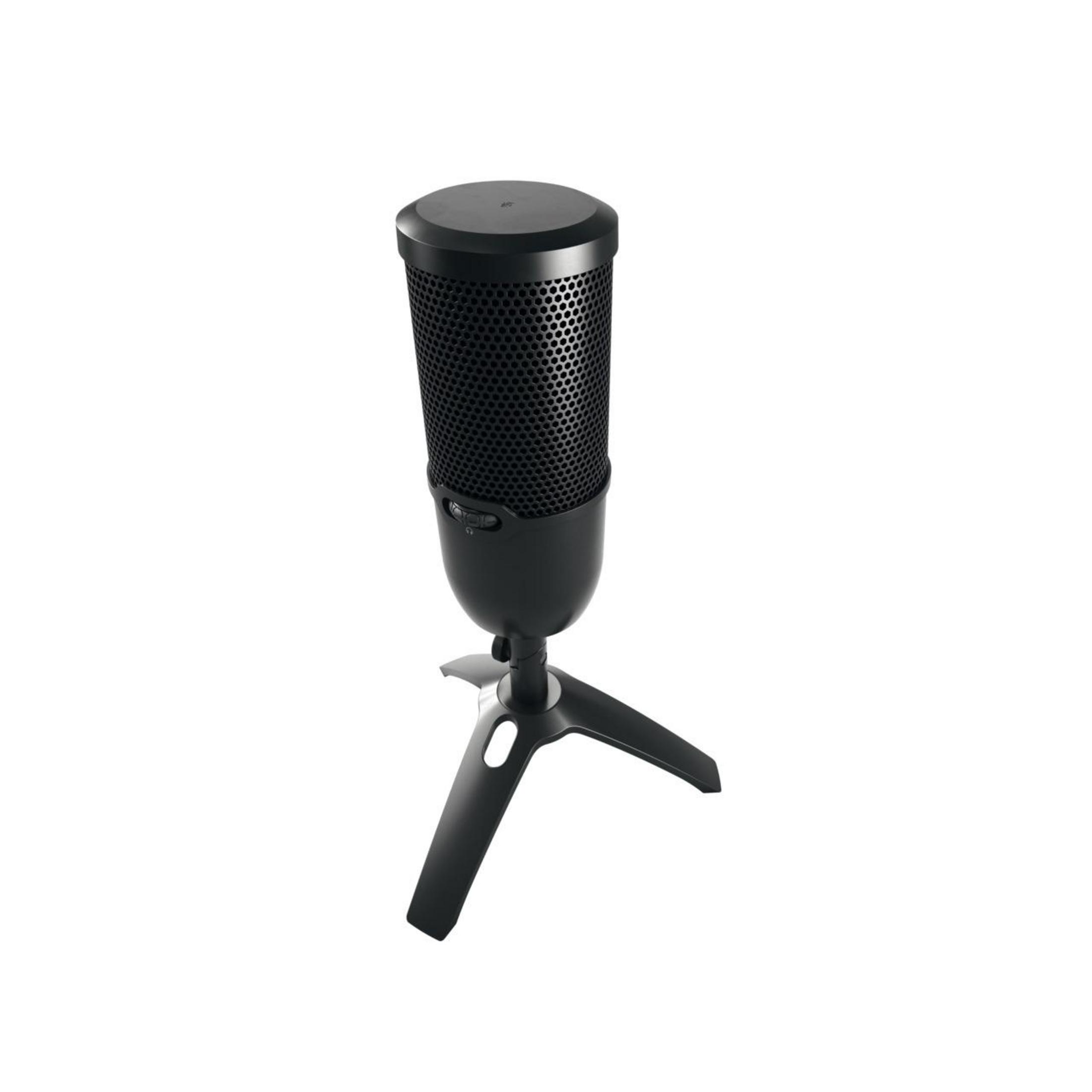 Zwarte microfoon op een statief. De microfoon is cilindrisch met een mesh-rooster.