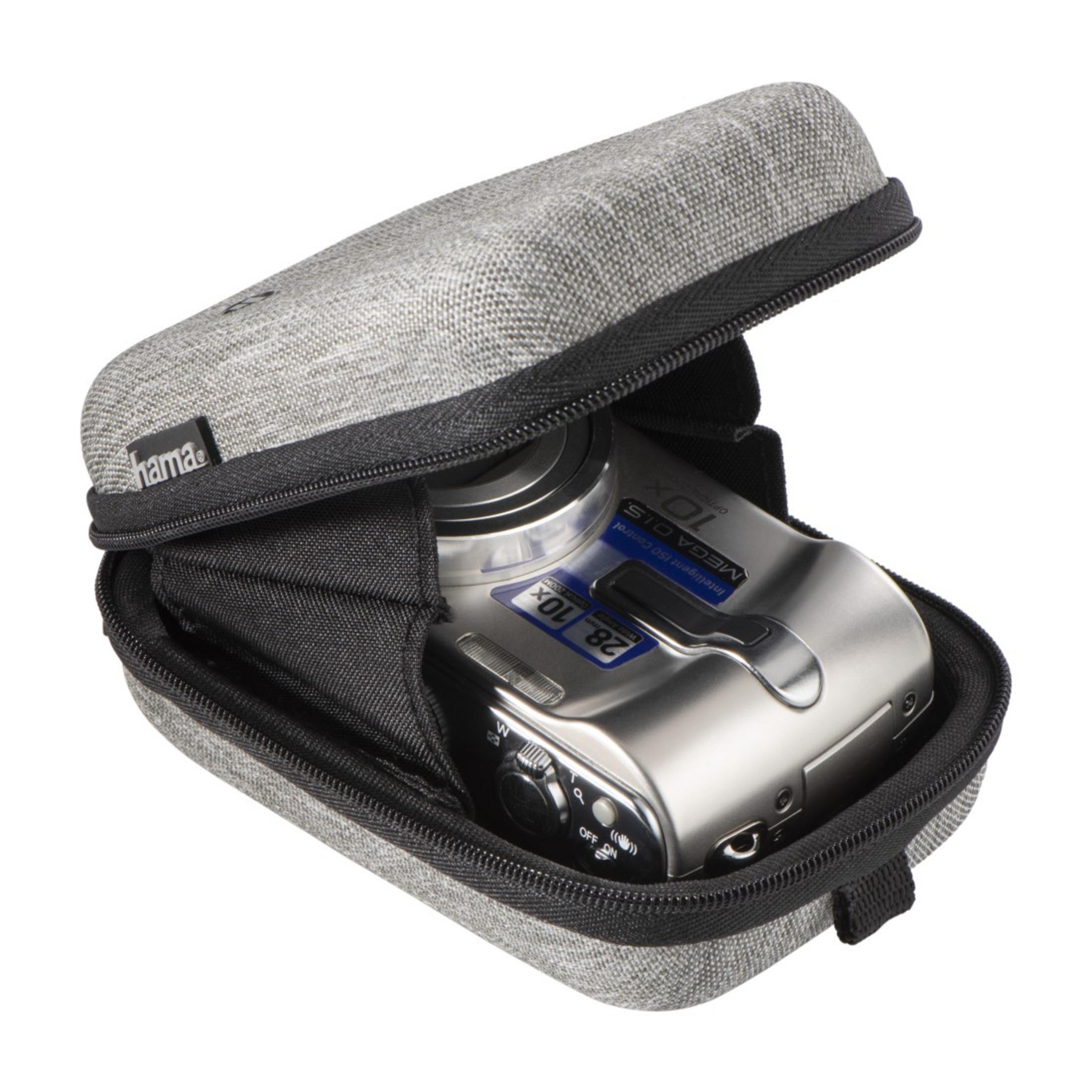 Silberne Kamera in offenem grauen Etui. Das Etui hat ein schwarzes Innenleben.
