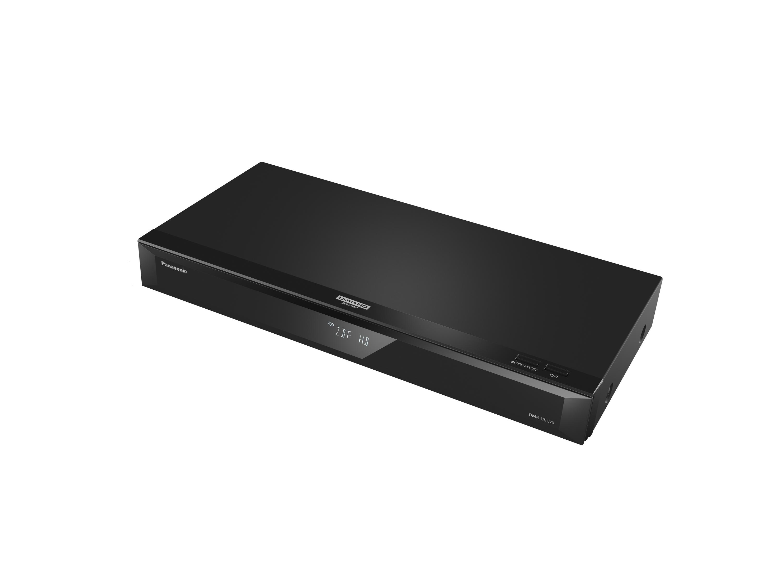 Czarny odtwarzacz DVD na białym tle. Widok pod kątem. Widoczne logo Panasonic.