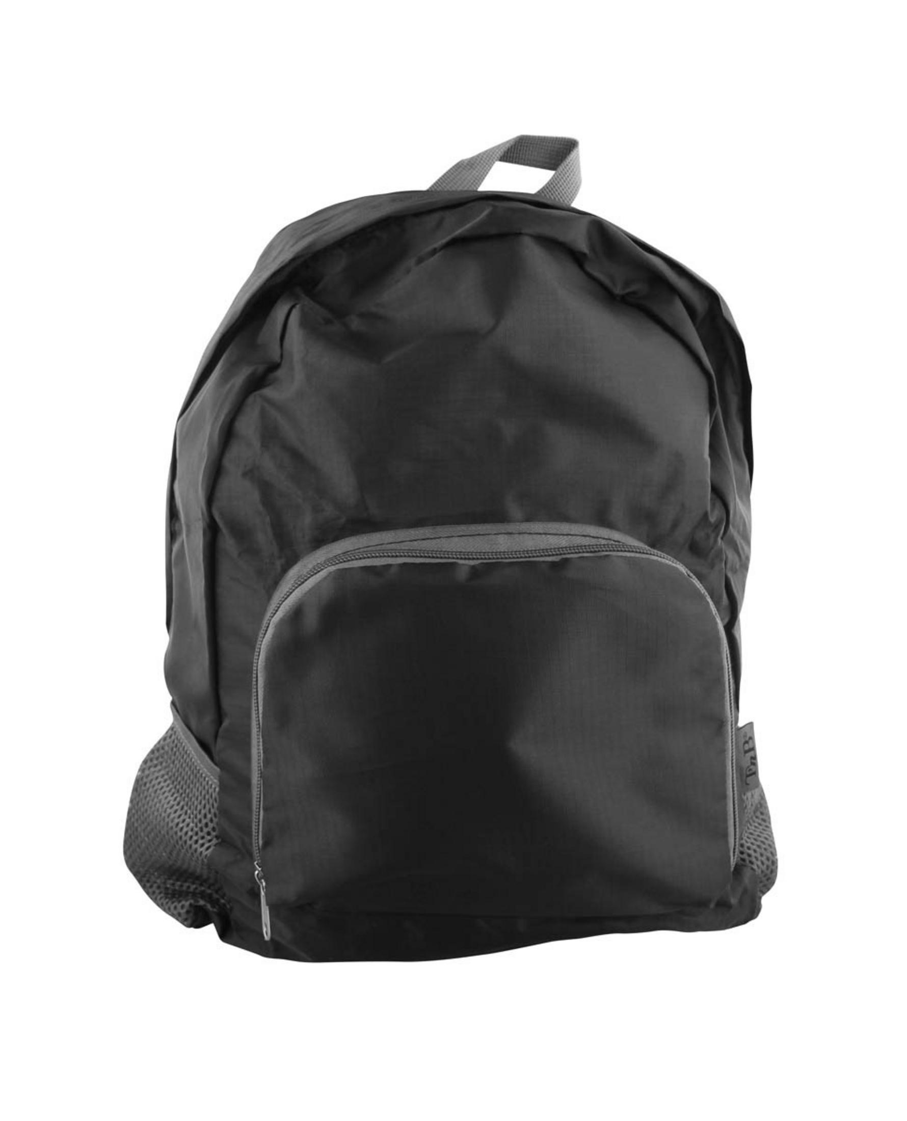 Schwarzer Rucksack mit einer Vordertasche und zwei seitlichen Netztaschen. Er befindet sich auf weißem Hintergrund.